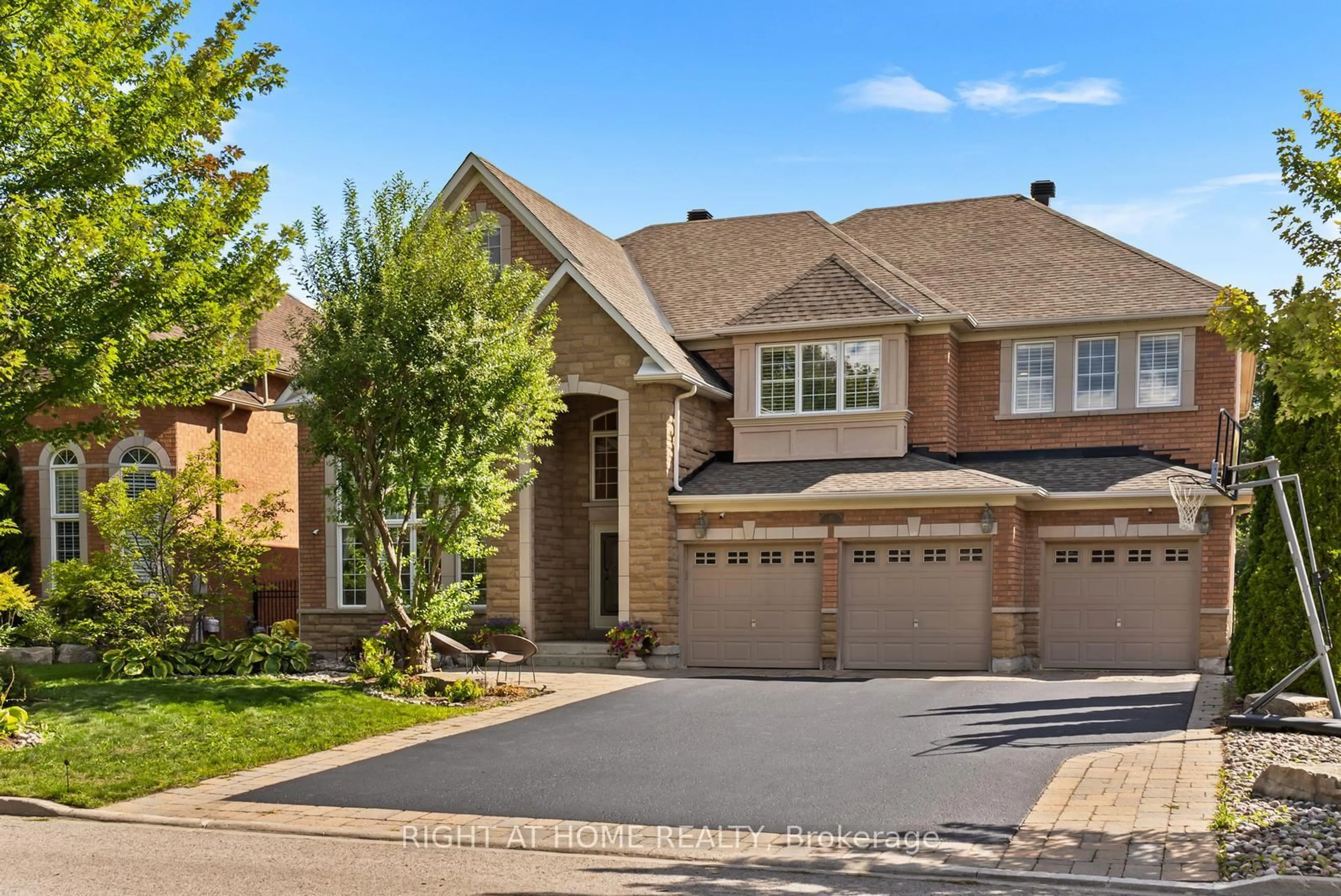 Home with brick exterior material, street for 21 Lupine Cres, Richmond Hill Ontario L4E 4M5