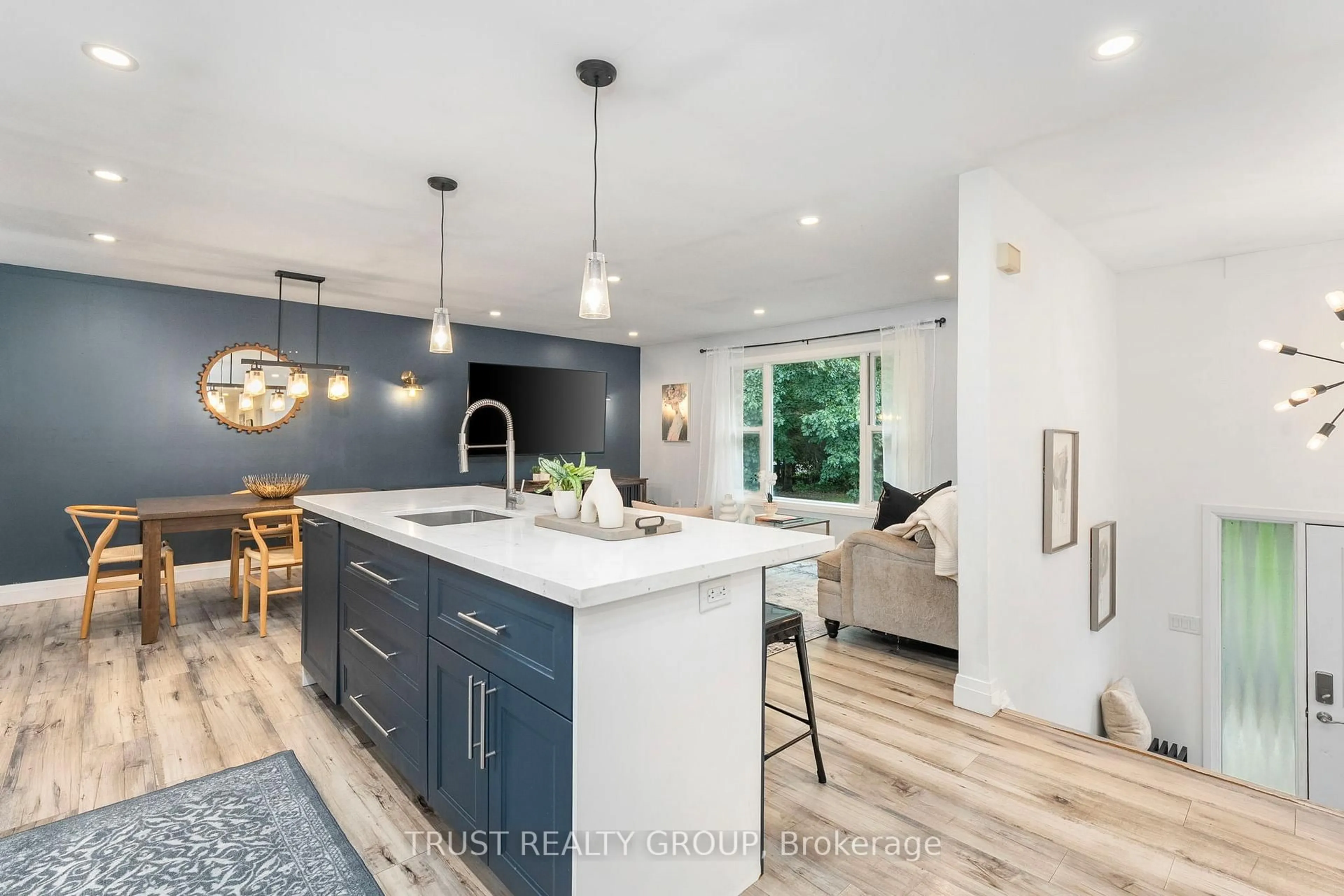 Open concept kitchen, unknown for 9048 River Rd, Adjala-Tosorontio Ontario L0N 1P0