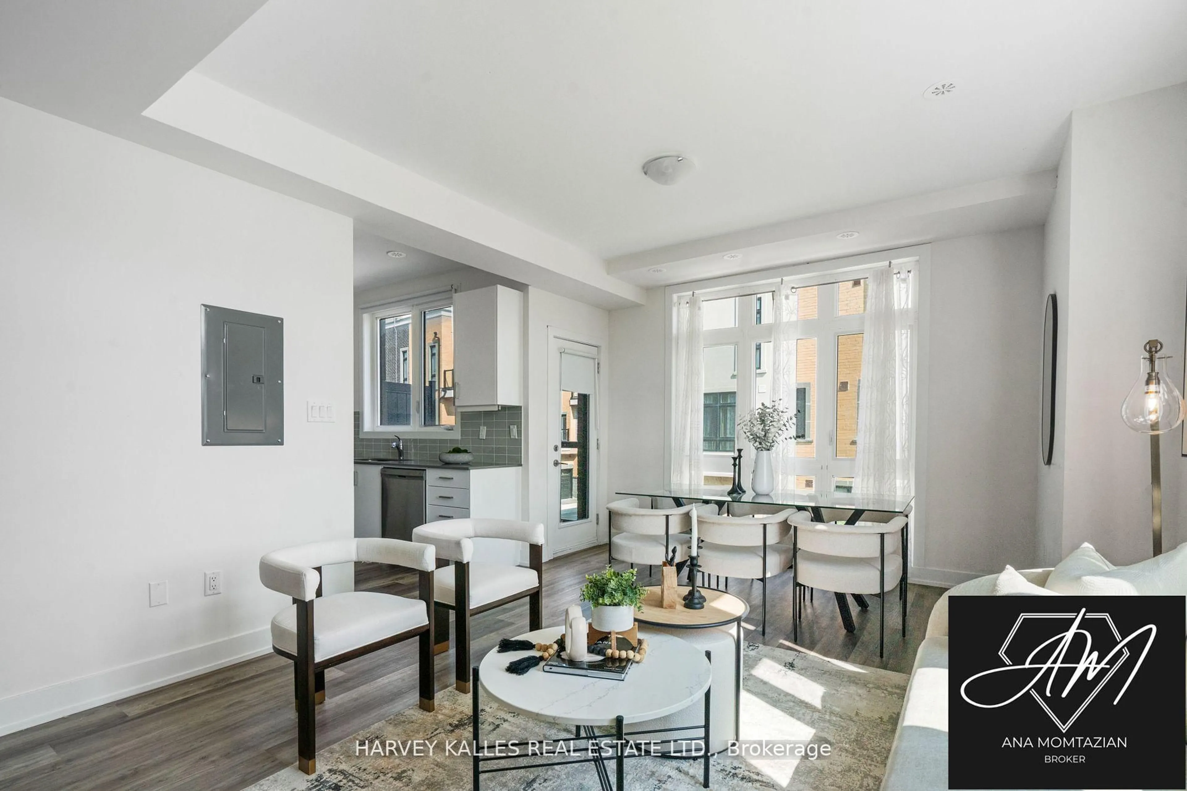 Open concept kitchen, ceramic/tile floor for 9 Phelps Lane #270, Richmond Hill Ontario L4E 4H1