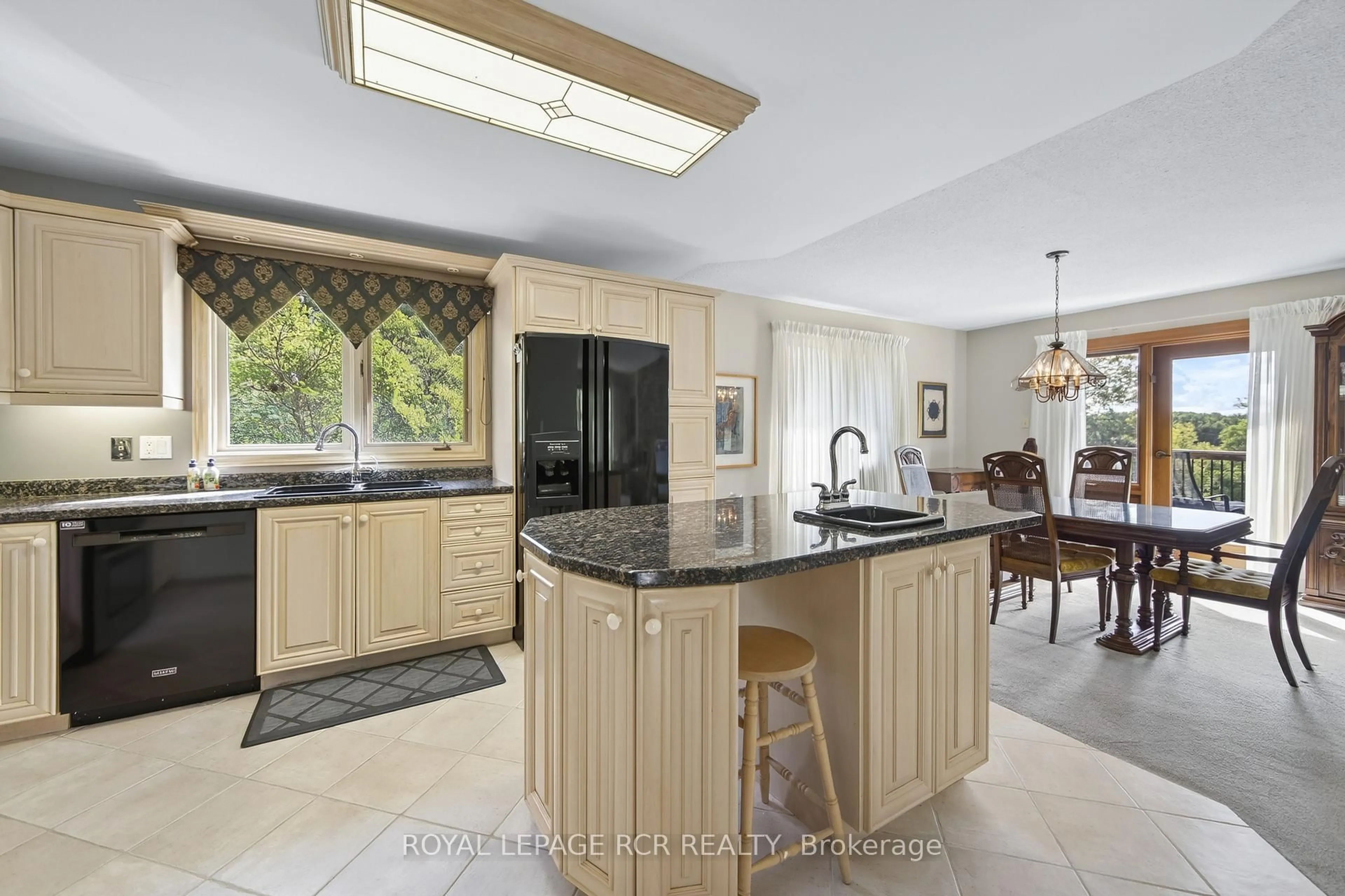 Contemporary kitchen, ceramic/tile floor for 7456 5 Sdrd, Adjala-Tosorontio Ontario L0G 1W0