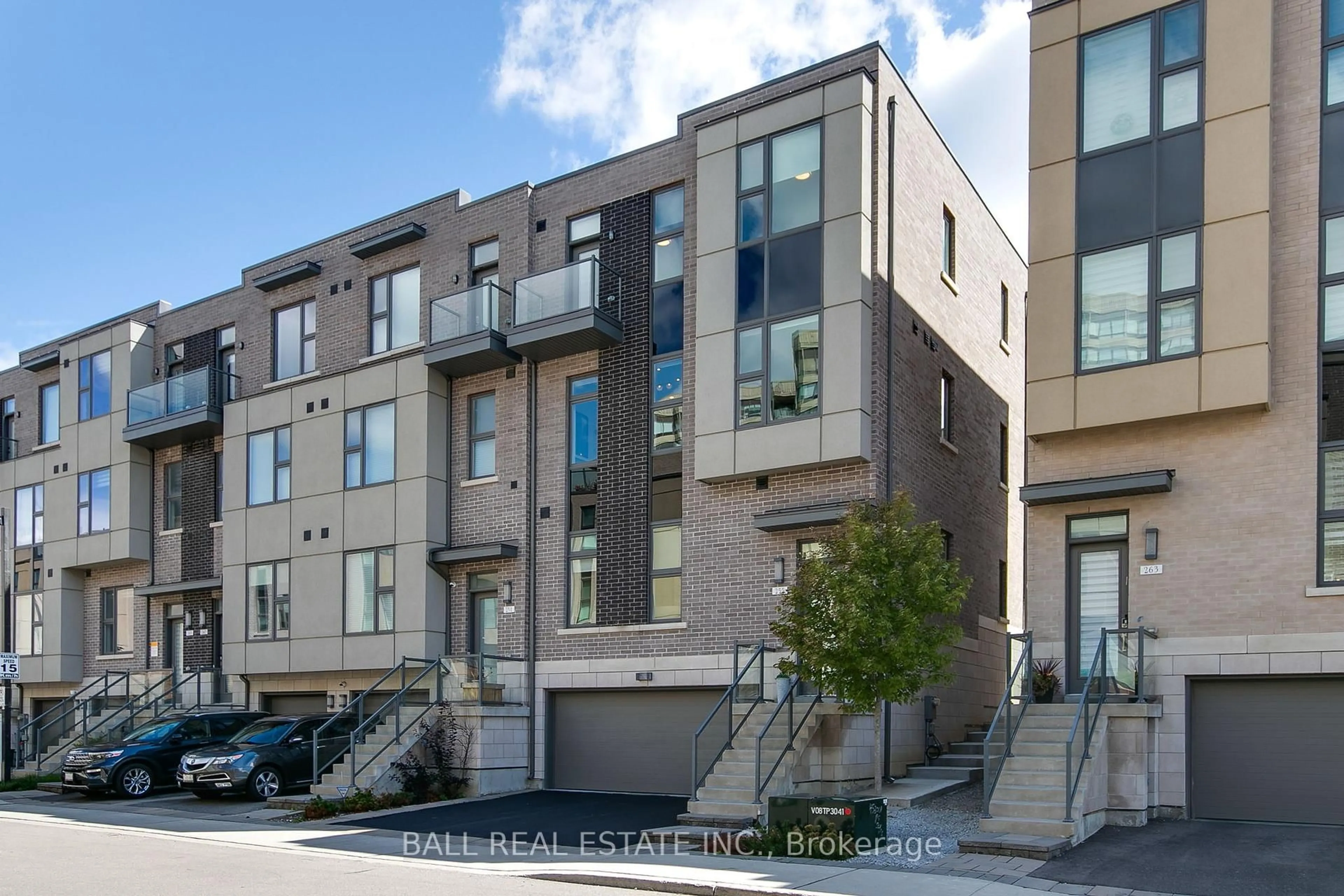 Unknown for 255 Smallwood Circ, Vaughan Ontario L4J 0K8