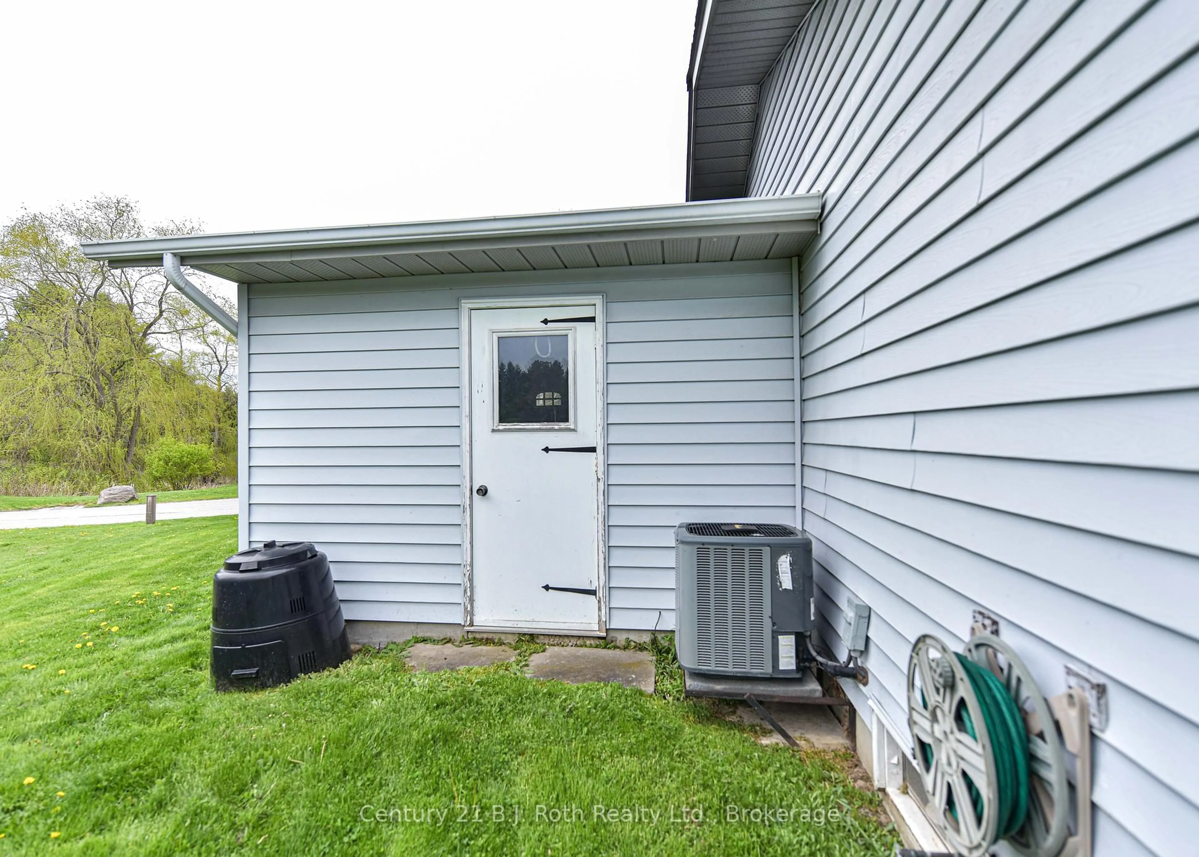 Unknown for 56 TECUMSETH PINES Dr, New Tecumseth Ontario L0G 1W0