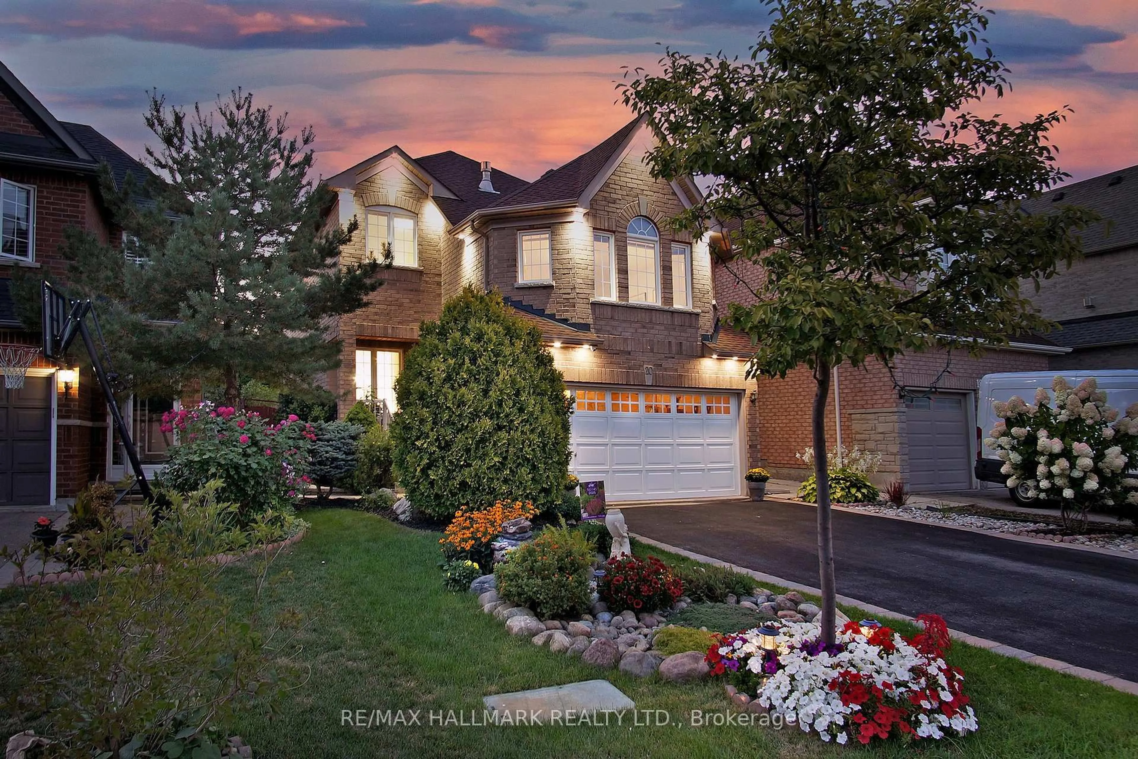 Unknown for 20 Aztec Crt, Richmond Hill Ontario L4S 2W6