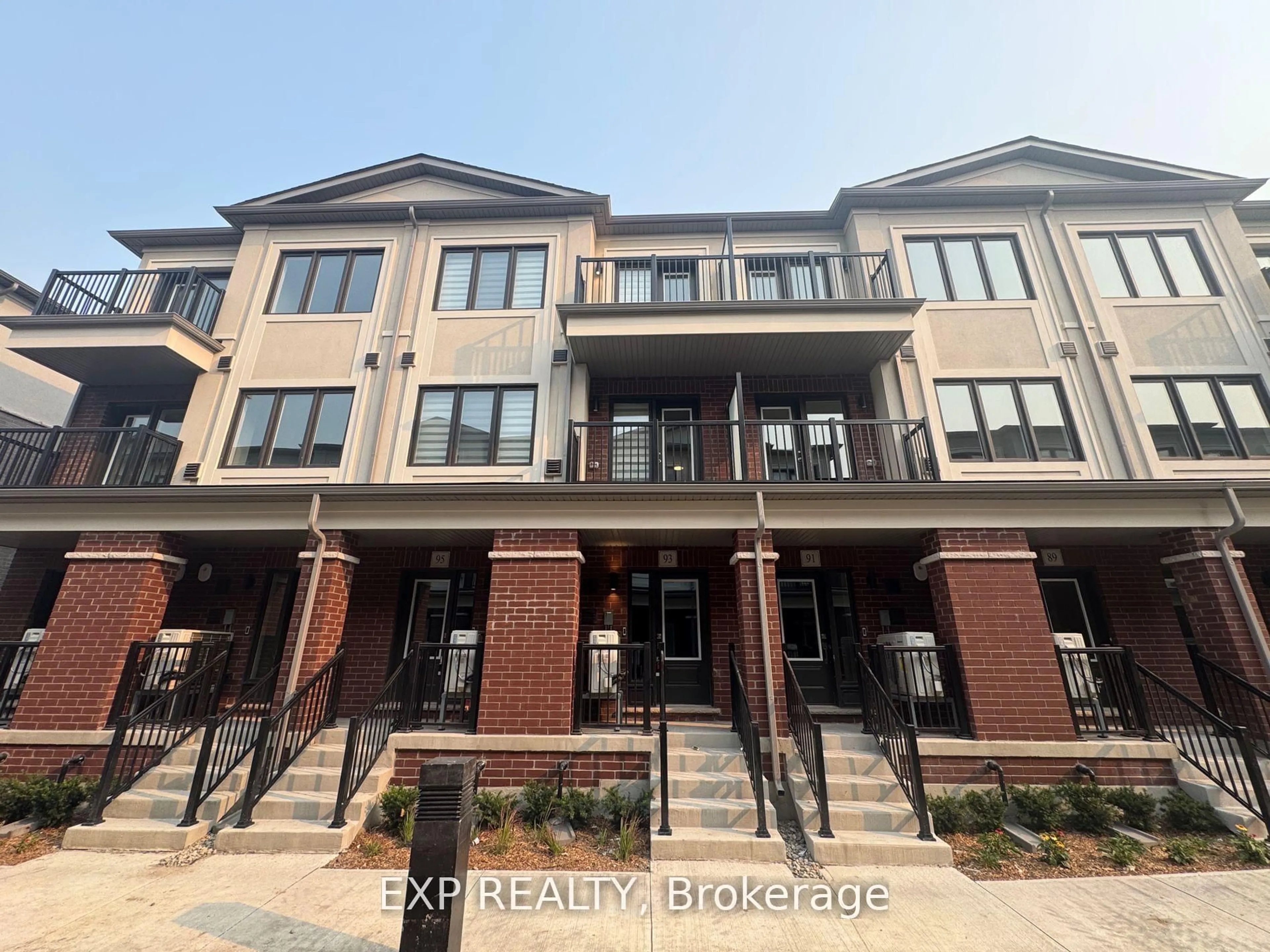 Home with brick exterior material, unknown for 93 Matawin Lane, Richmond Hill Ontario L4B 0H8