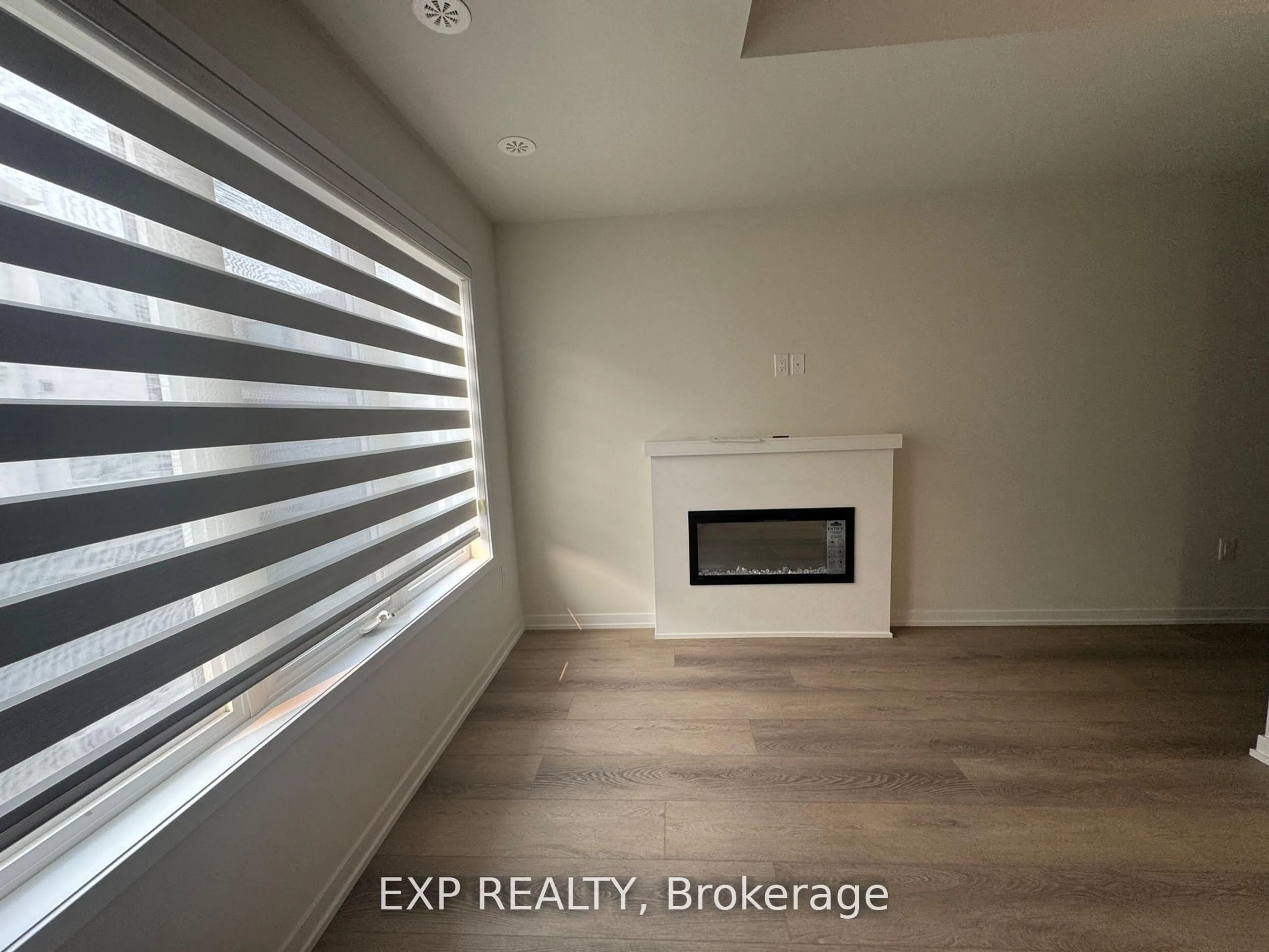 A pic of a room for 93 Matawin Lane, Richmond Hill Ontario L4B 0H8
