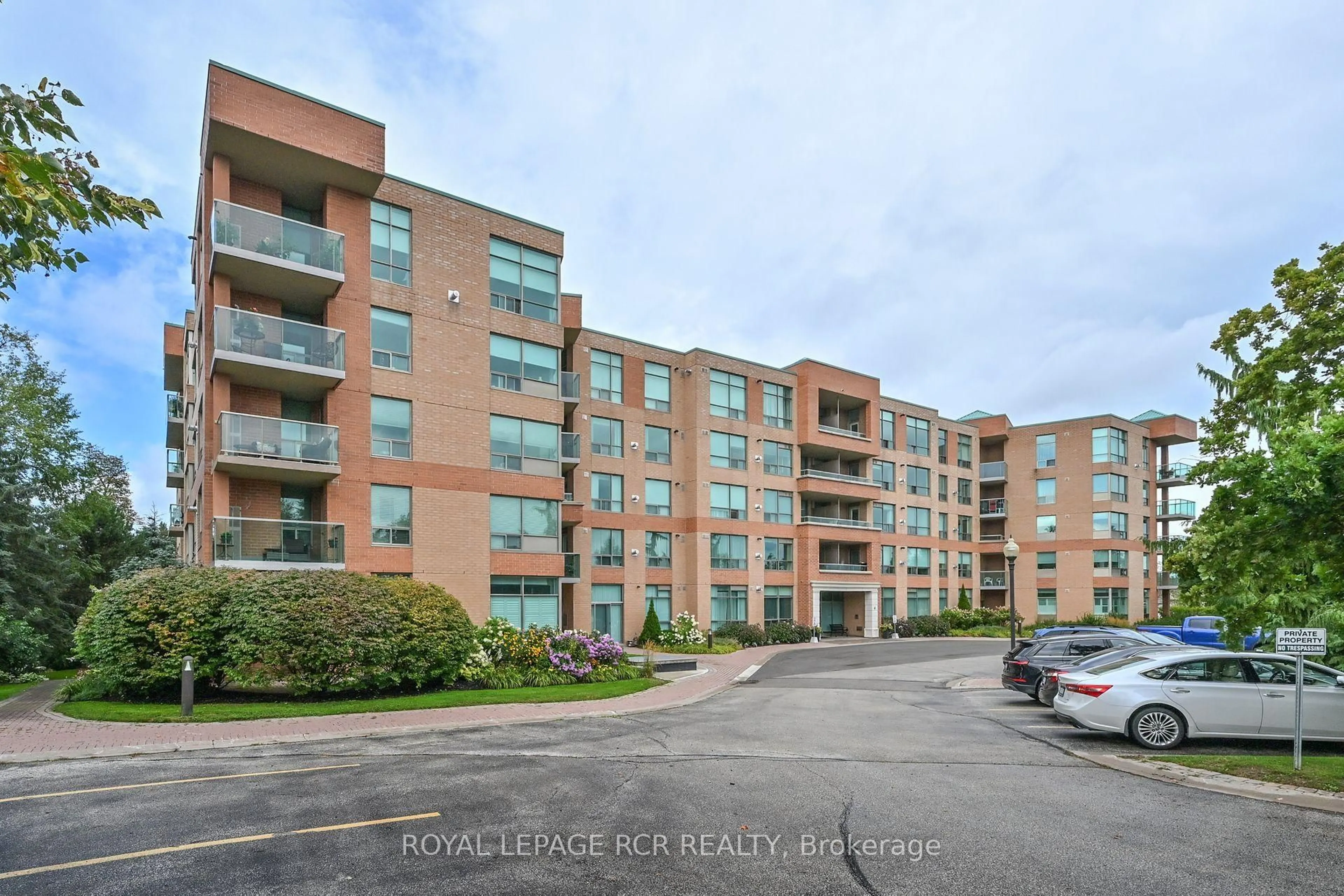 Unknown for 4 Briar Hill Hts #214, New Tecumseth Ontario L9R 1Z7
