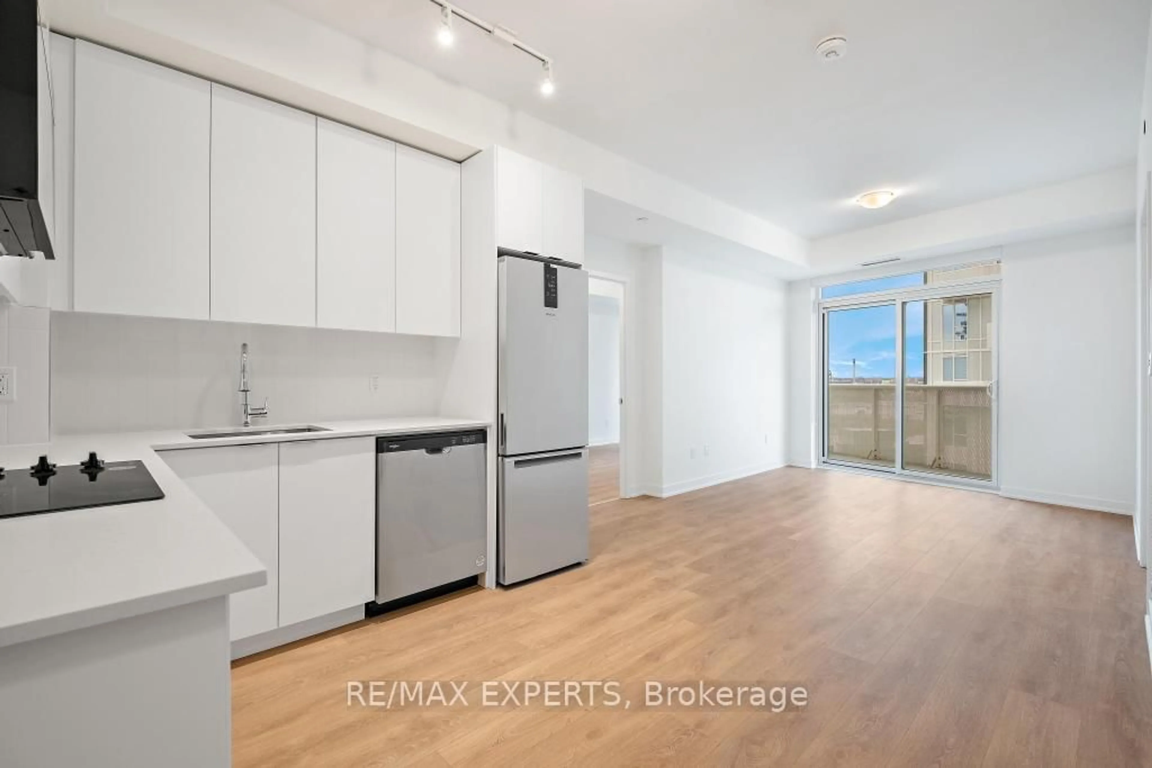 Unknown for 10 Abeja St #1414, Vaughan Ontario L4K 0R4