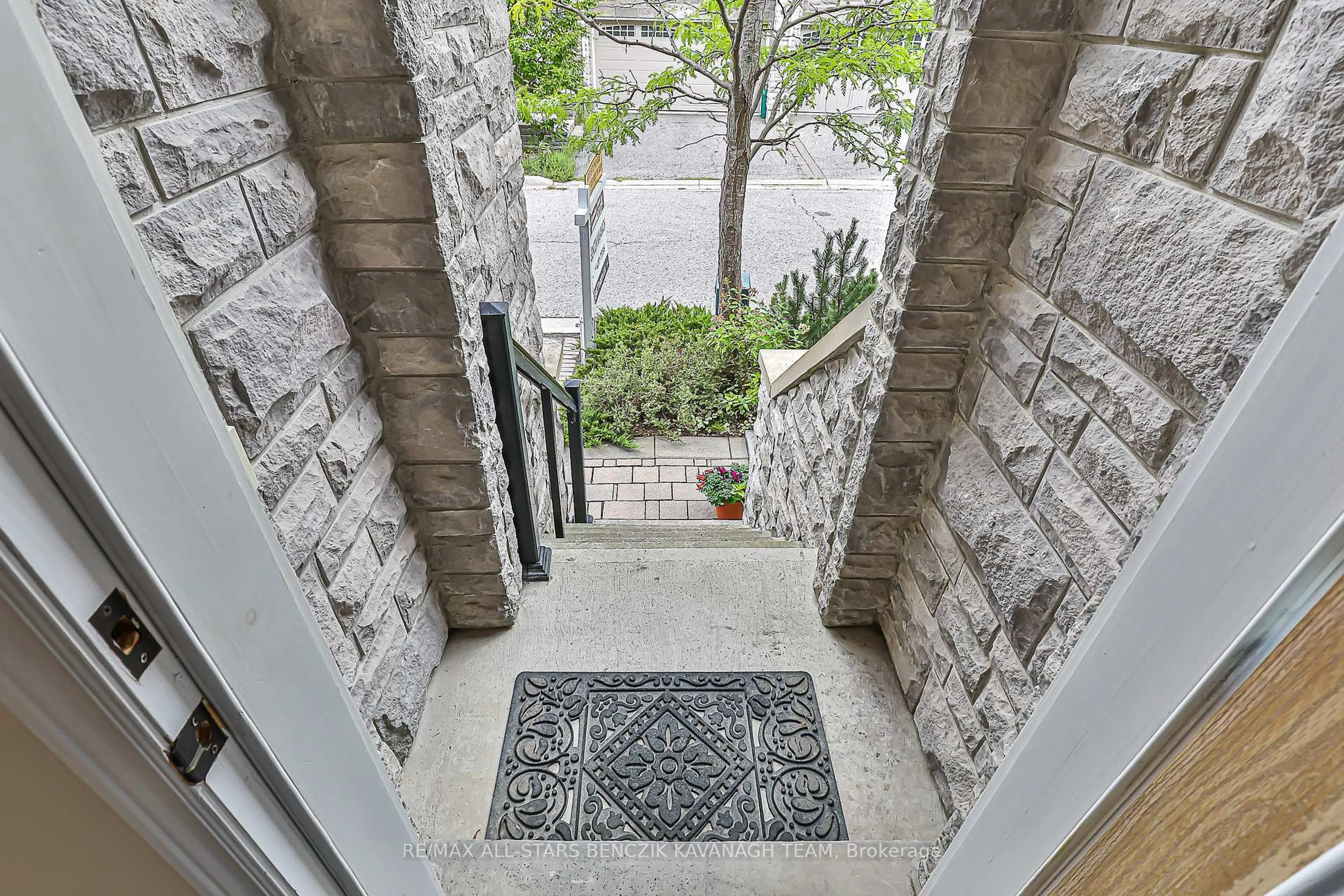 Unknown for 54 Kylemore Way, Markham Ontario L6C 0J9