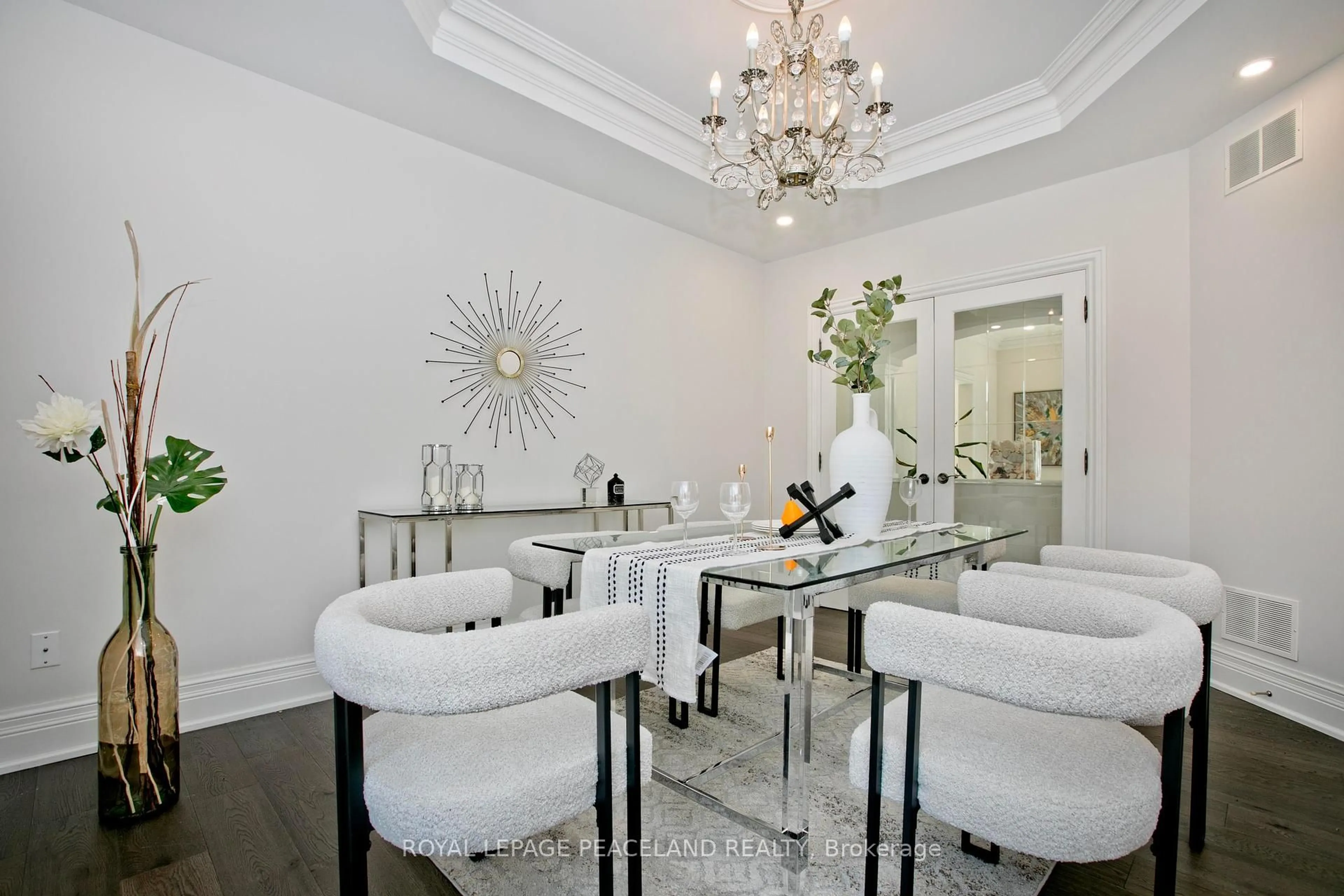 Dining room, unknown for 3 River Bend Rd, Markham Ontario L3R 1K3