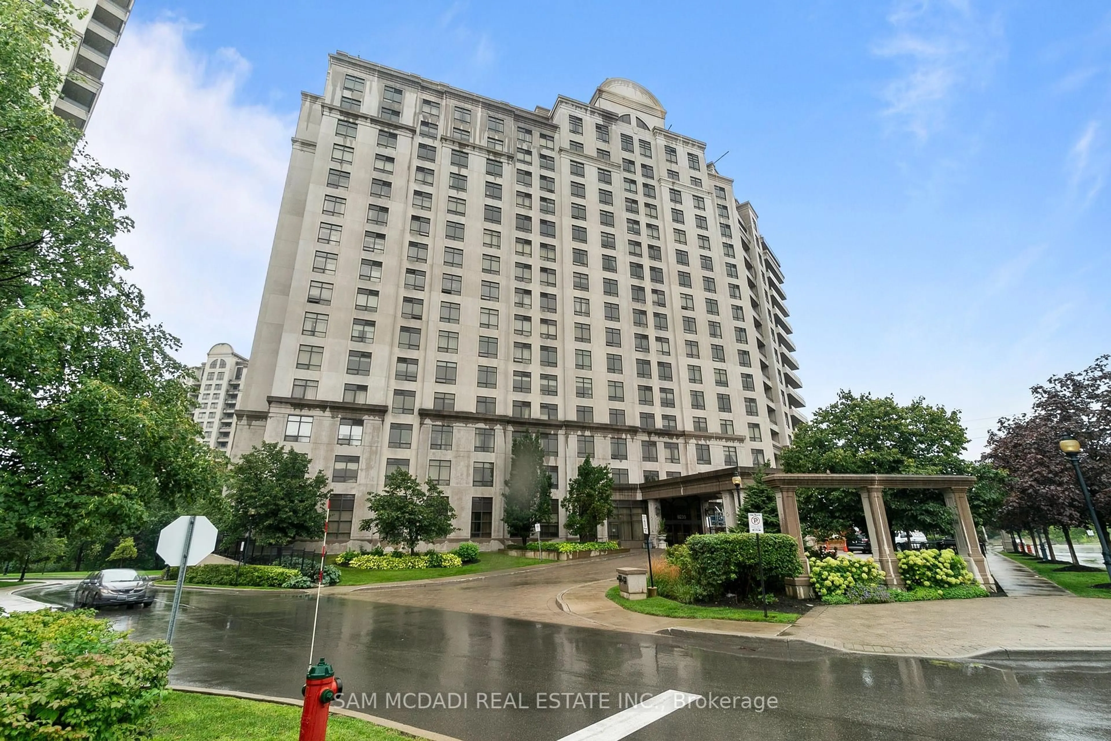 Unknown for 9235 Jane St #1616, Vaughan Ontario L6A 0J8