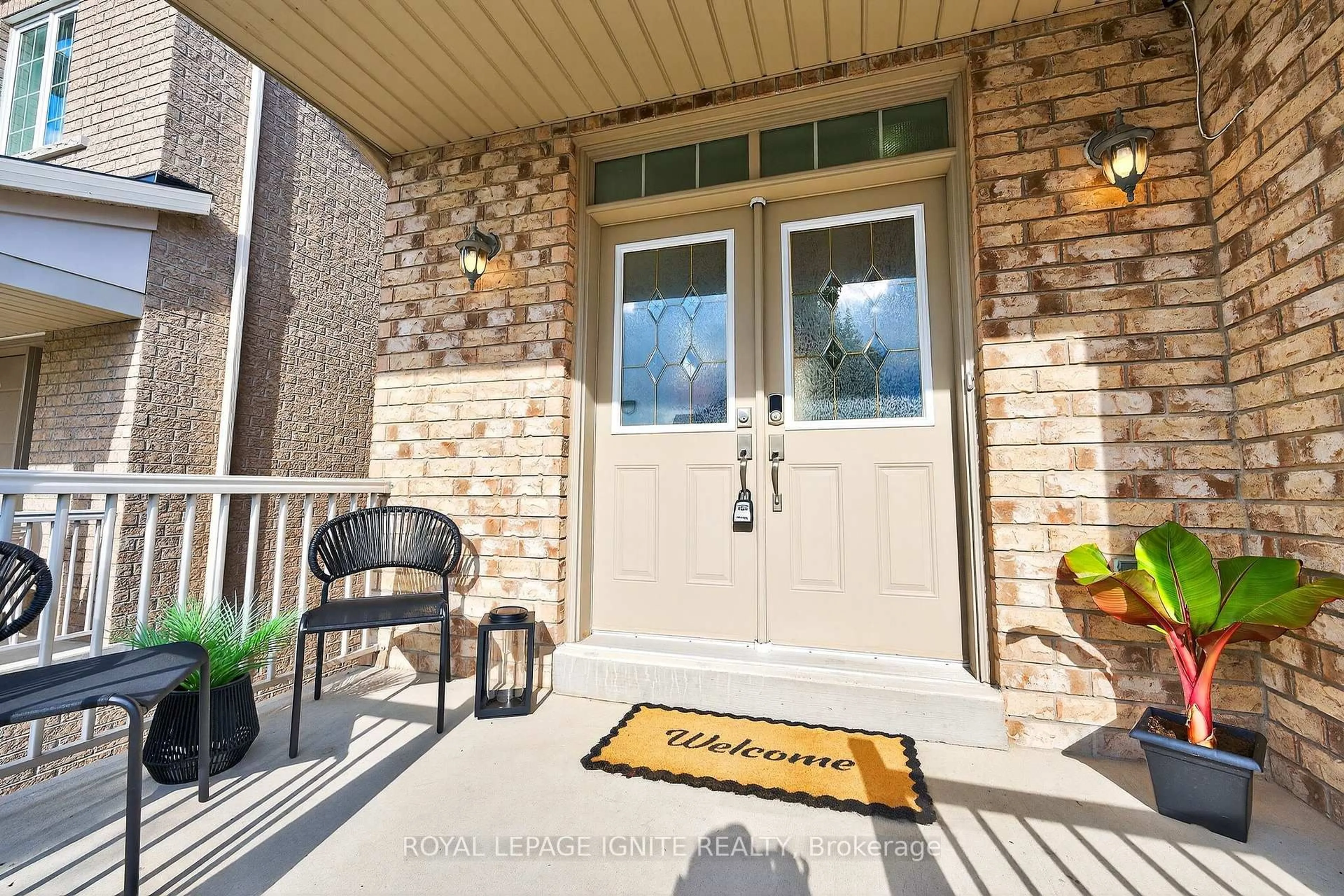 Indoor entryway for 95 Chelsea Cres, Bradford West Gwillimbury Ontario L3Z 0J7