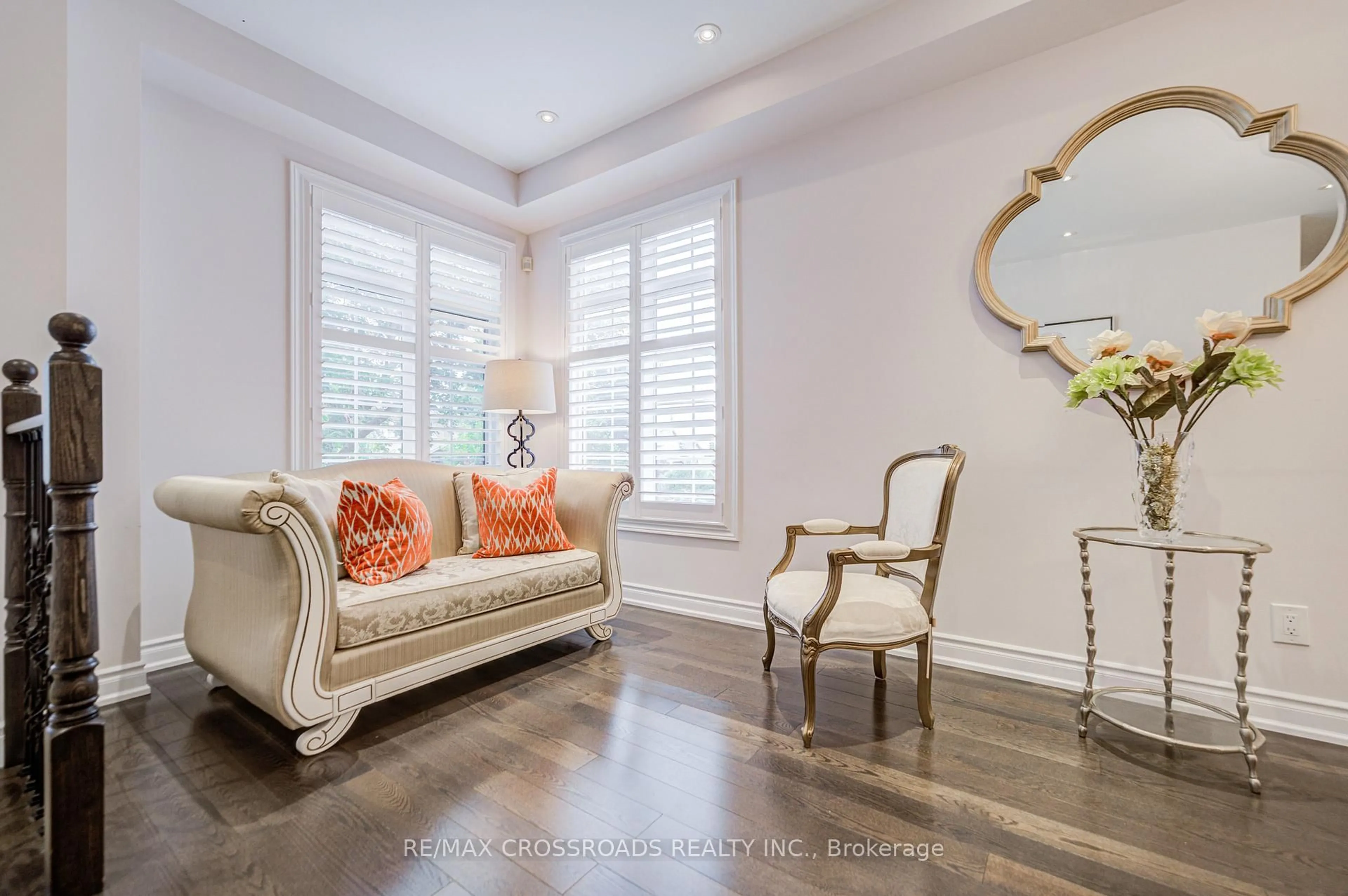 Living room with furniture, unknown for 187 Summeridge Dr, Vaughan Ontario L4J 8T2