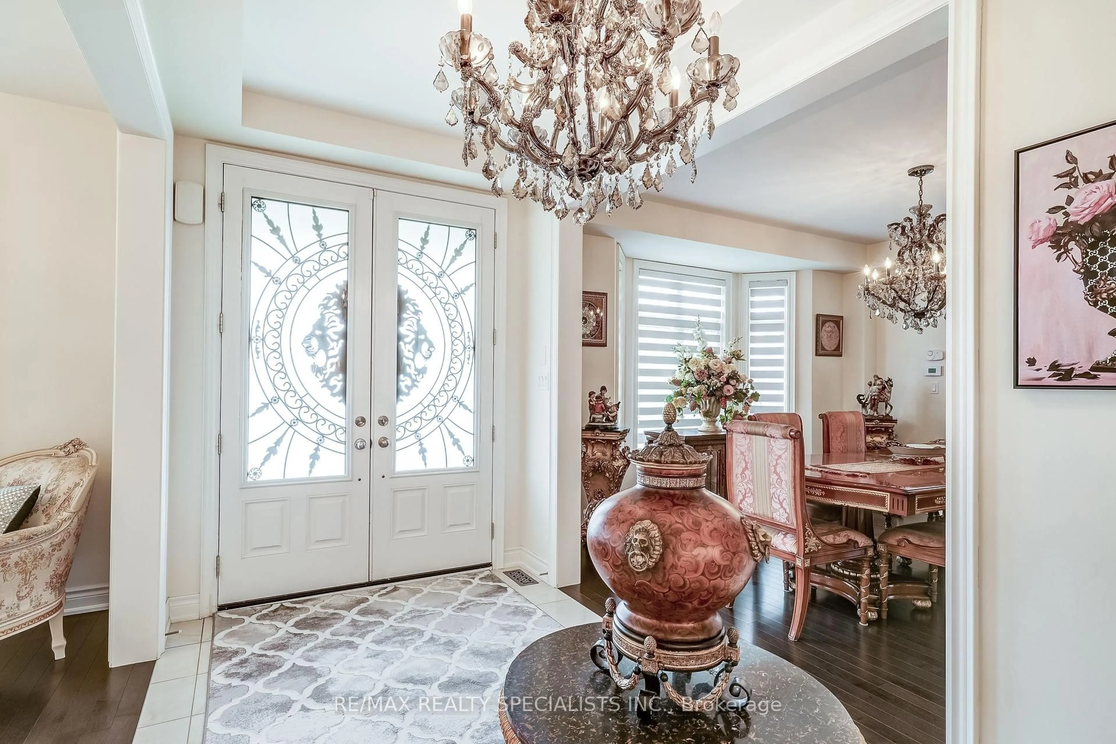 Indoor entryway for 119 Belfry Dr, Bradford West Gwillimbury Ontario L3Z 0V6