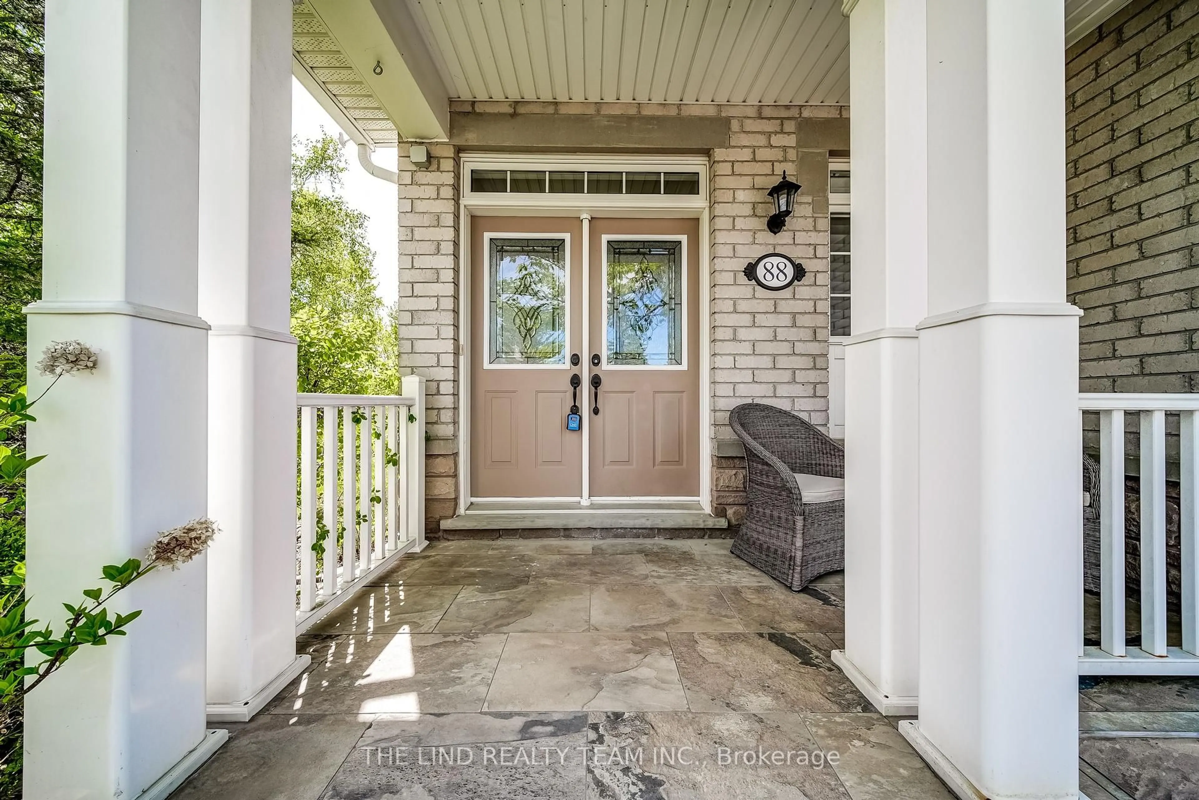 Indoor entryway for 88 Stonecliffe Cres #22, Aurora Ontario L4G 7Z6