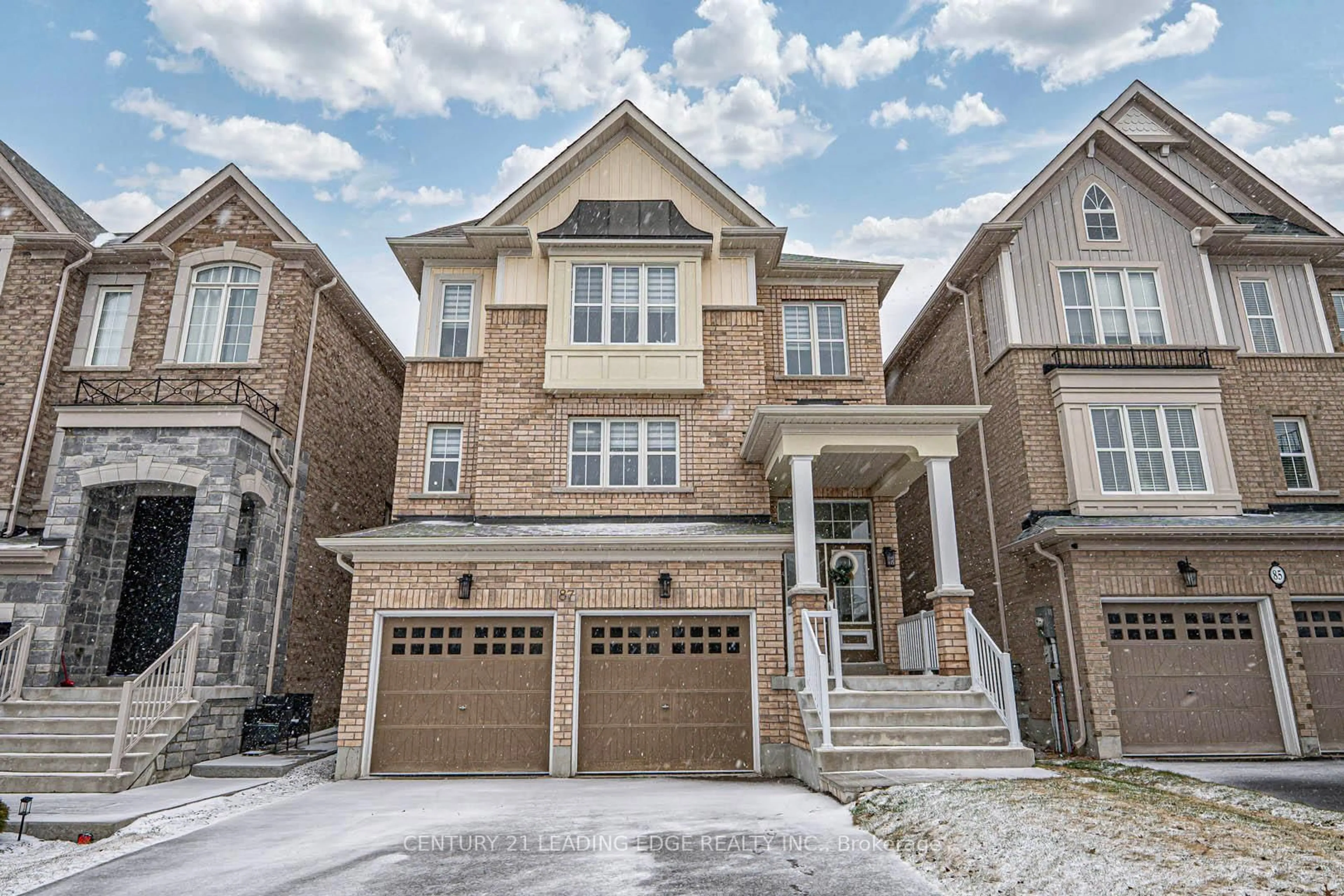 Home with brick exterior material, street for 87 Ridge Gate Cres, East Gwillimbury Ontario L0G 1M0