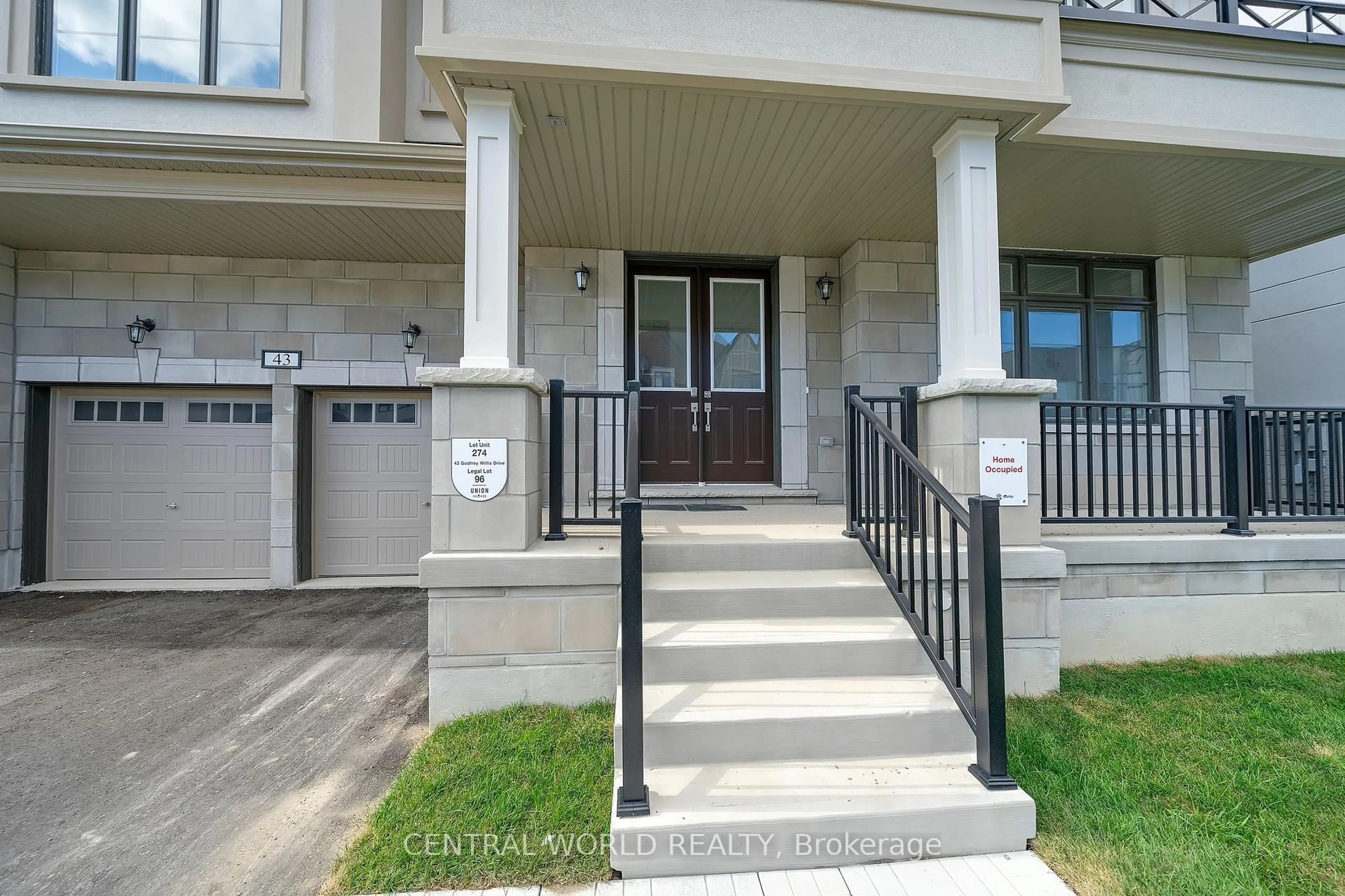 Indoor entryway for 43 Godfrey Willis Dr, Markham Ontario L3R 0P1