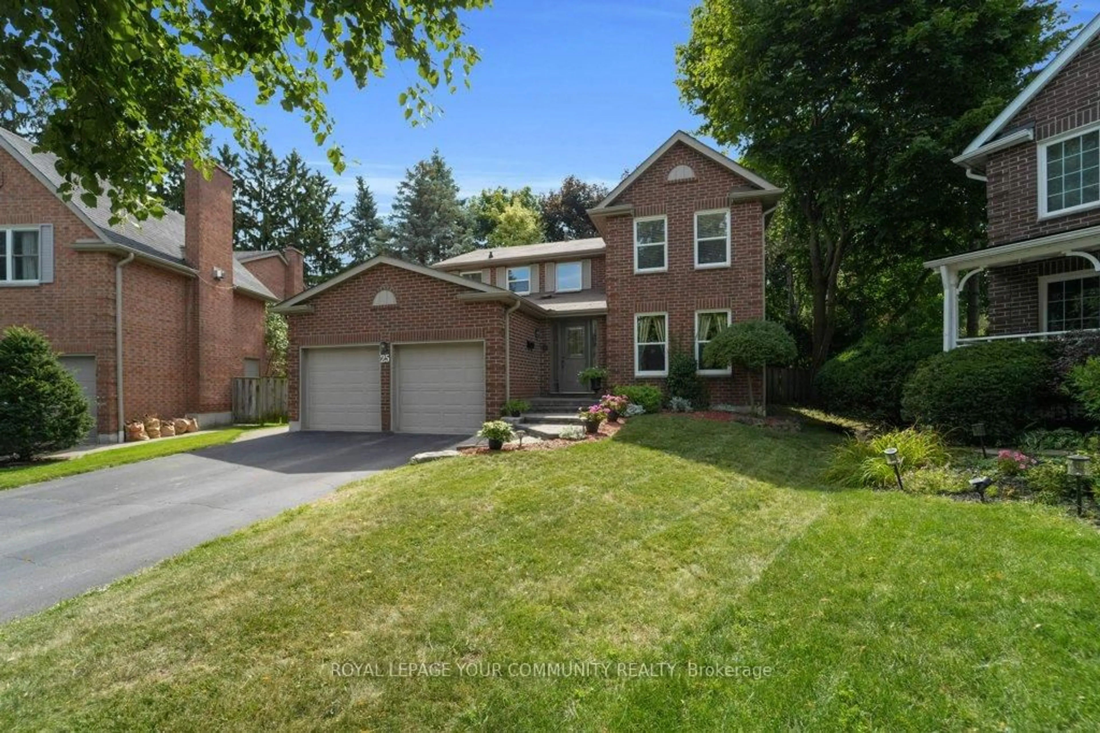 Home with brick exterior material, street for 25 Hare Crt, Markham Ontario L3P 4K5