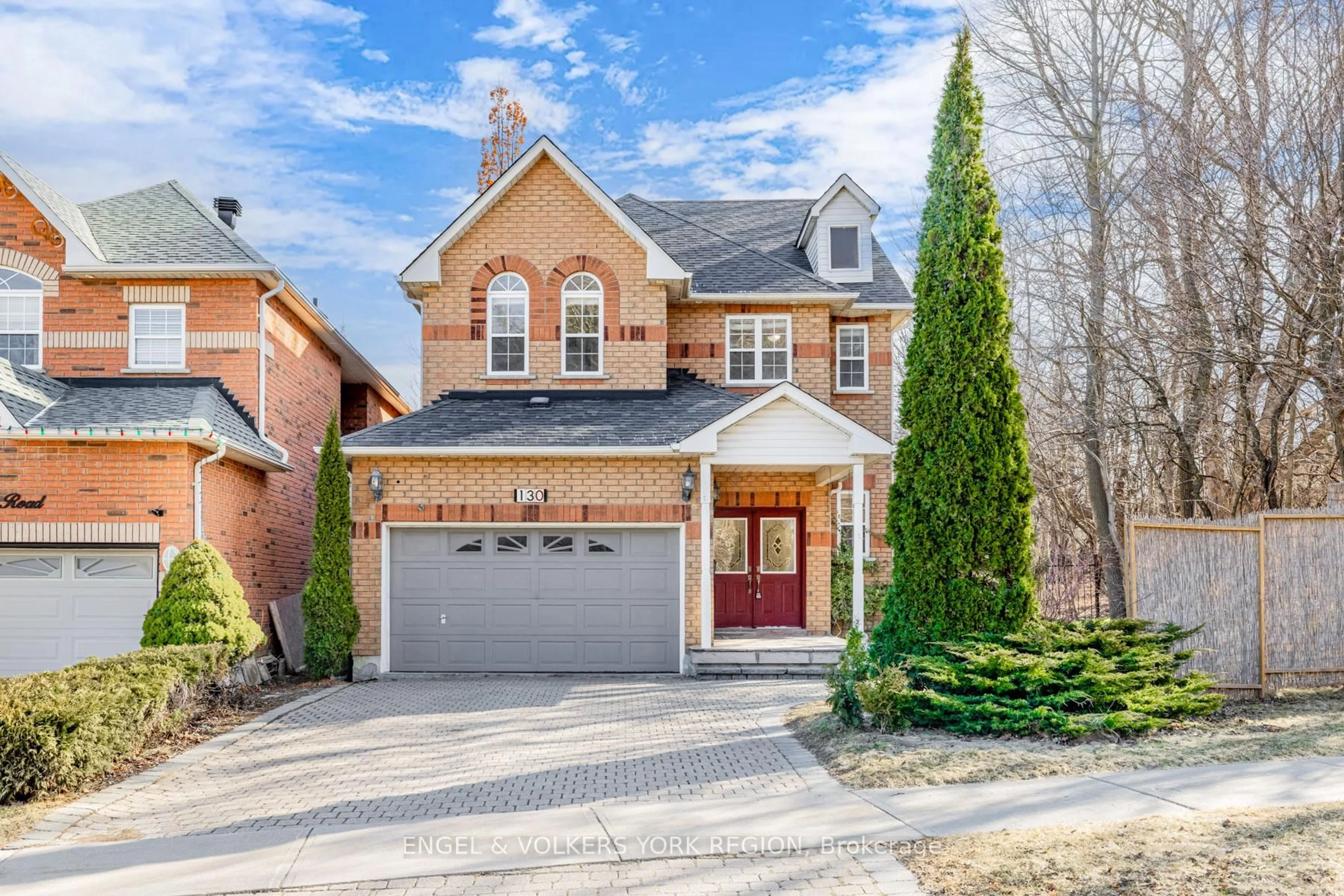Home with brick exterior material, street for 130 Old Colony Rd, Richmond Hill Ontario L4E 3V1