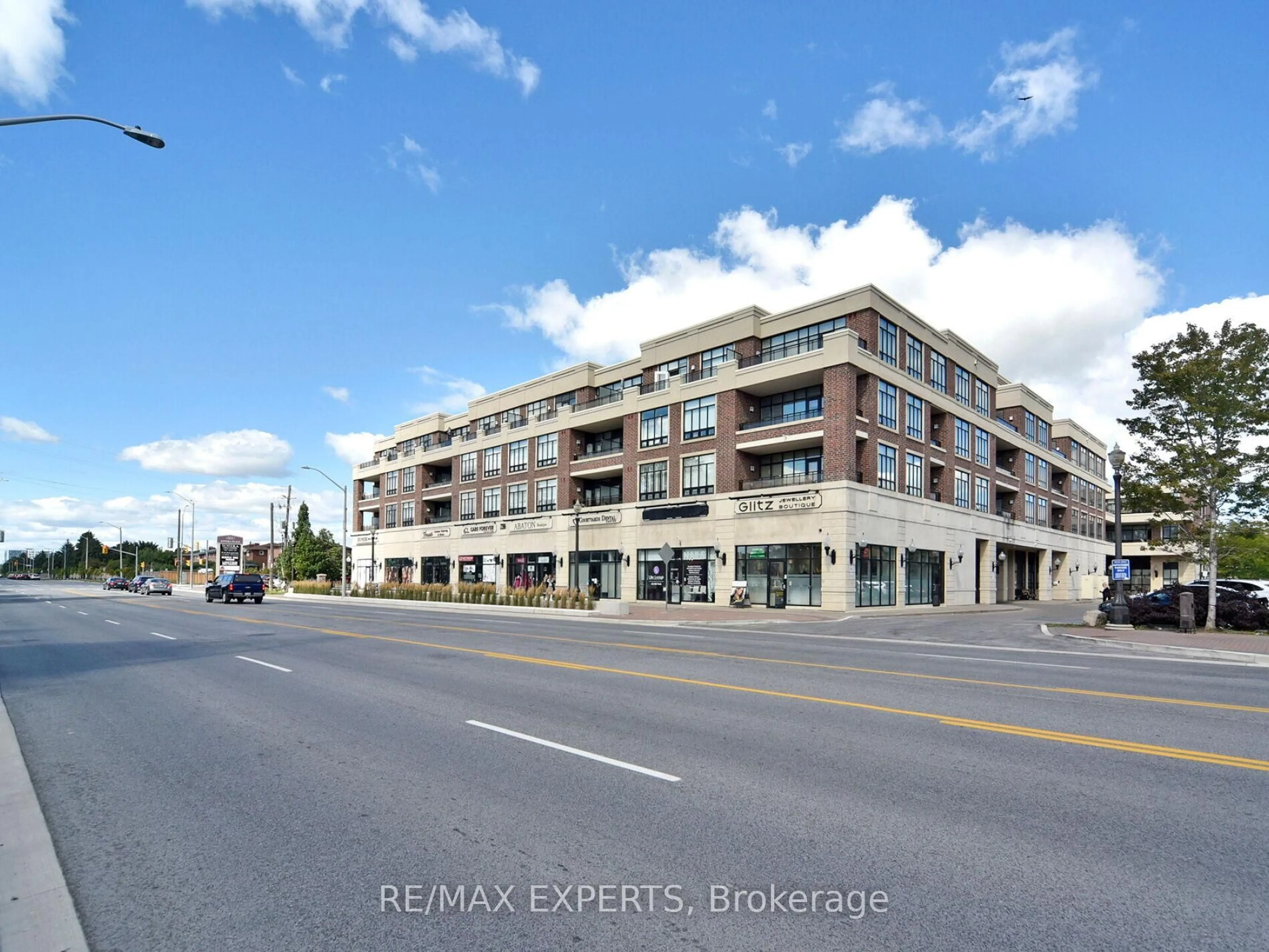 Blurry image for 2396 Major Mackenzie Dr #207, Vaughan Ontario L6A 4Y1