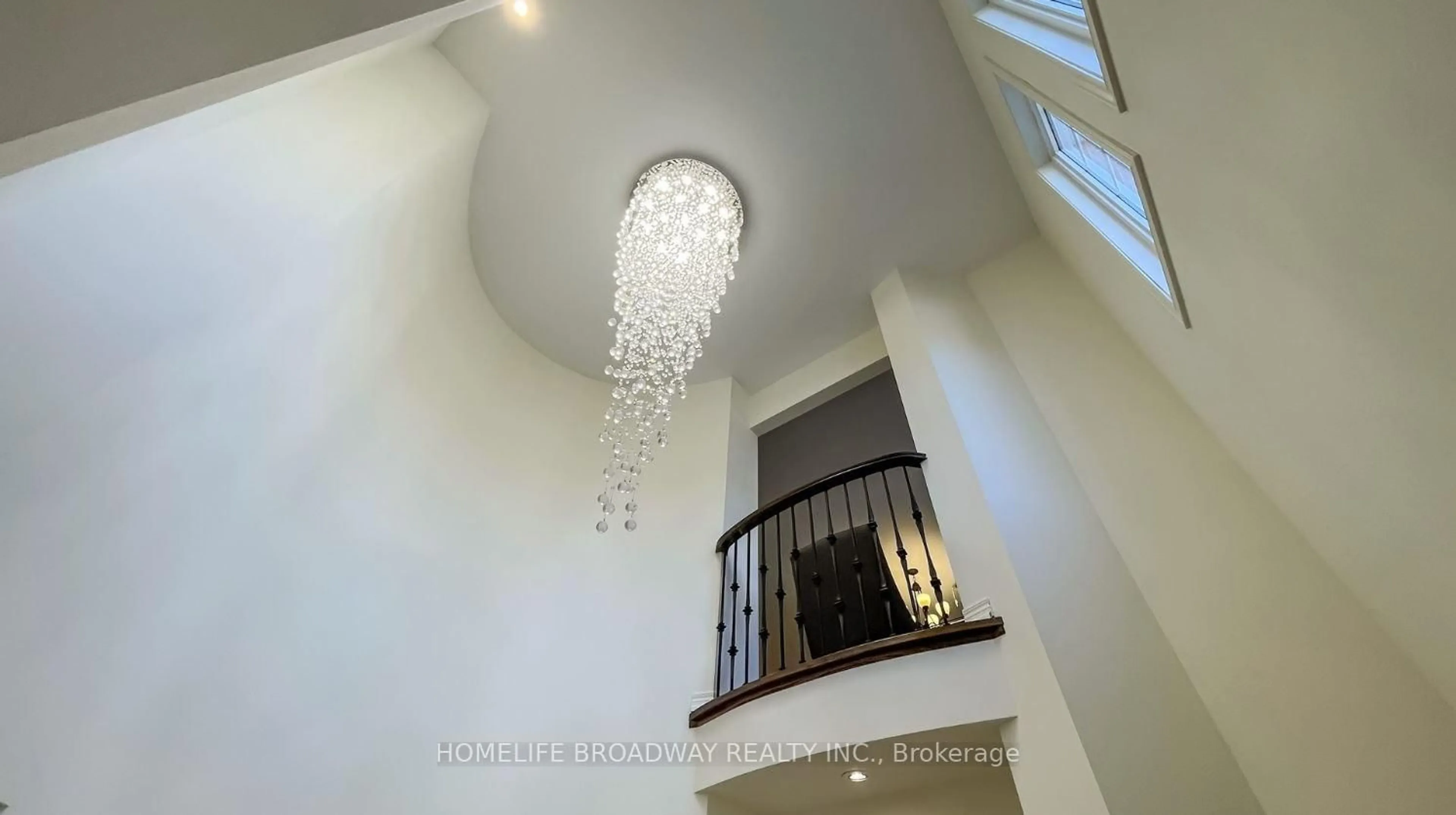 Indoor foyer for 25 Horse Rake Rd, Vaughan Ontario L6A 4X5
