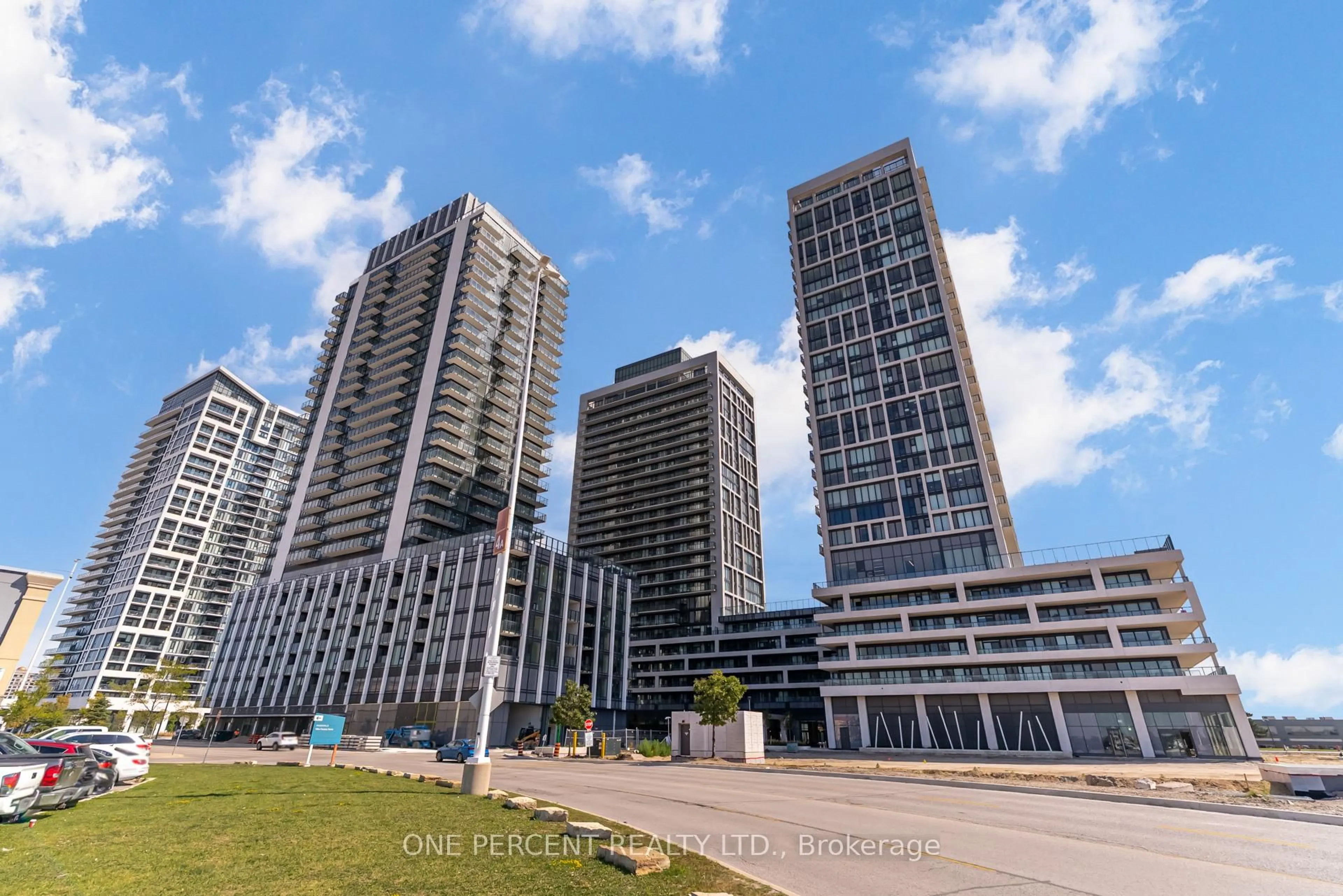 A pic from outside/outdoor area/front of a property/back of a property/a pic from drone, city buildings view from balcony for 8960 Jane St #1910, Vaughan Ontario L4K 2M9