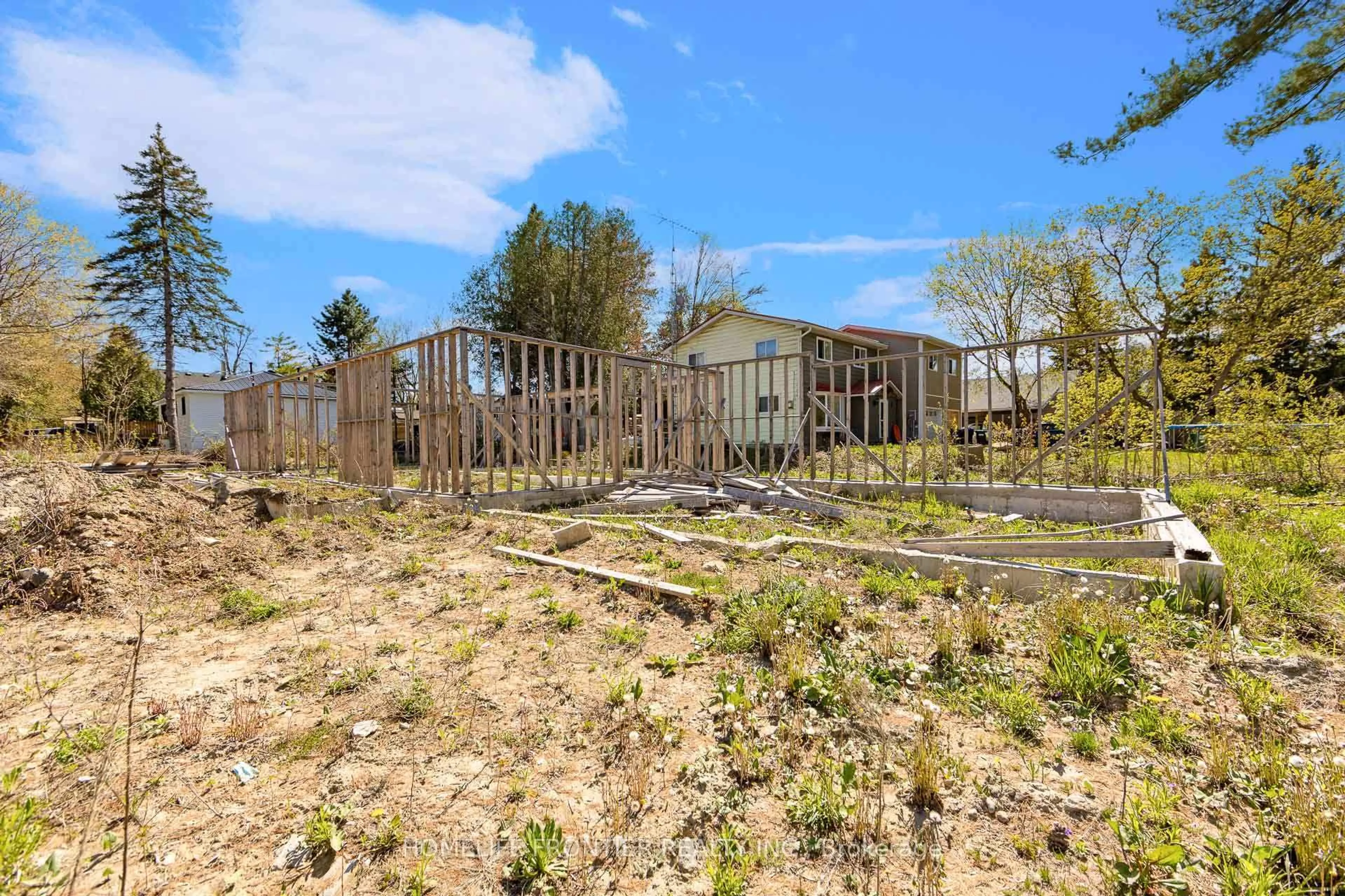 Unknown for 1790 St Johns Rd, Innisfil Ontario L9S 1S9
