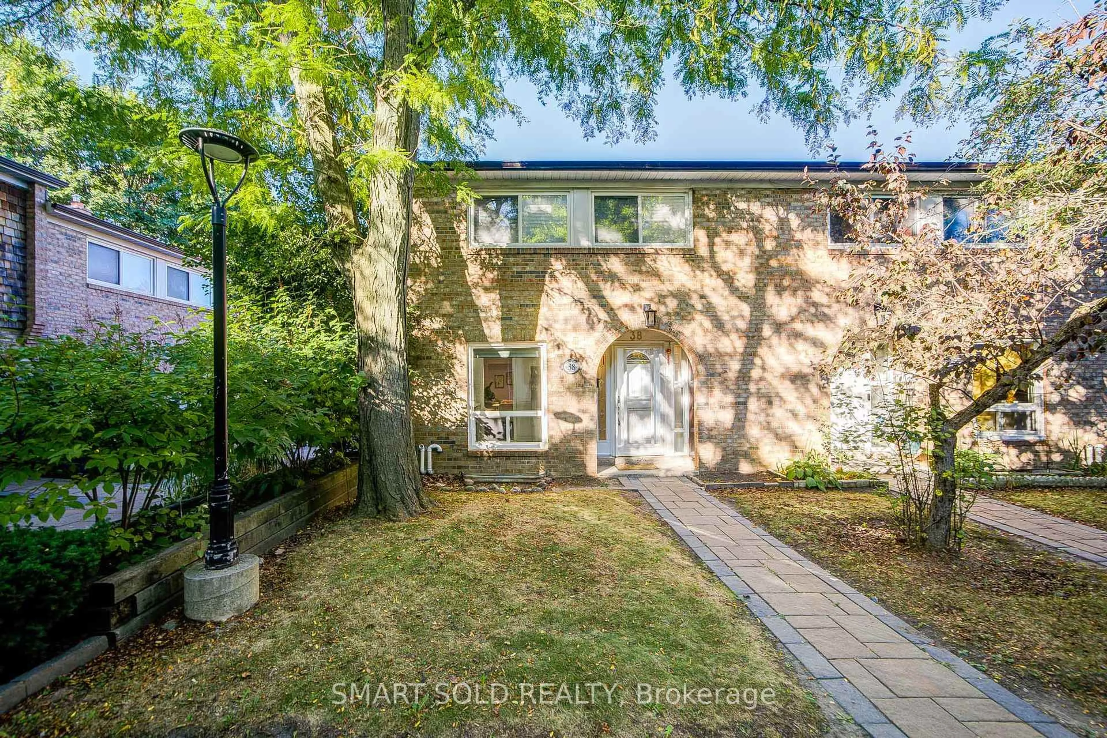Unknown for 1 Wootten Way #38, Markham Ontario L3P 3H7