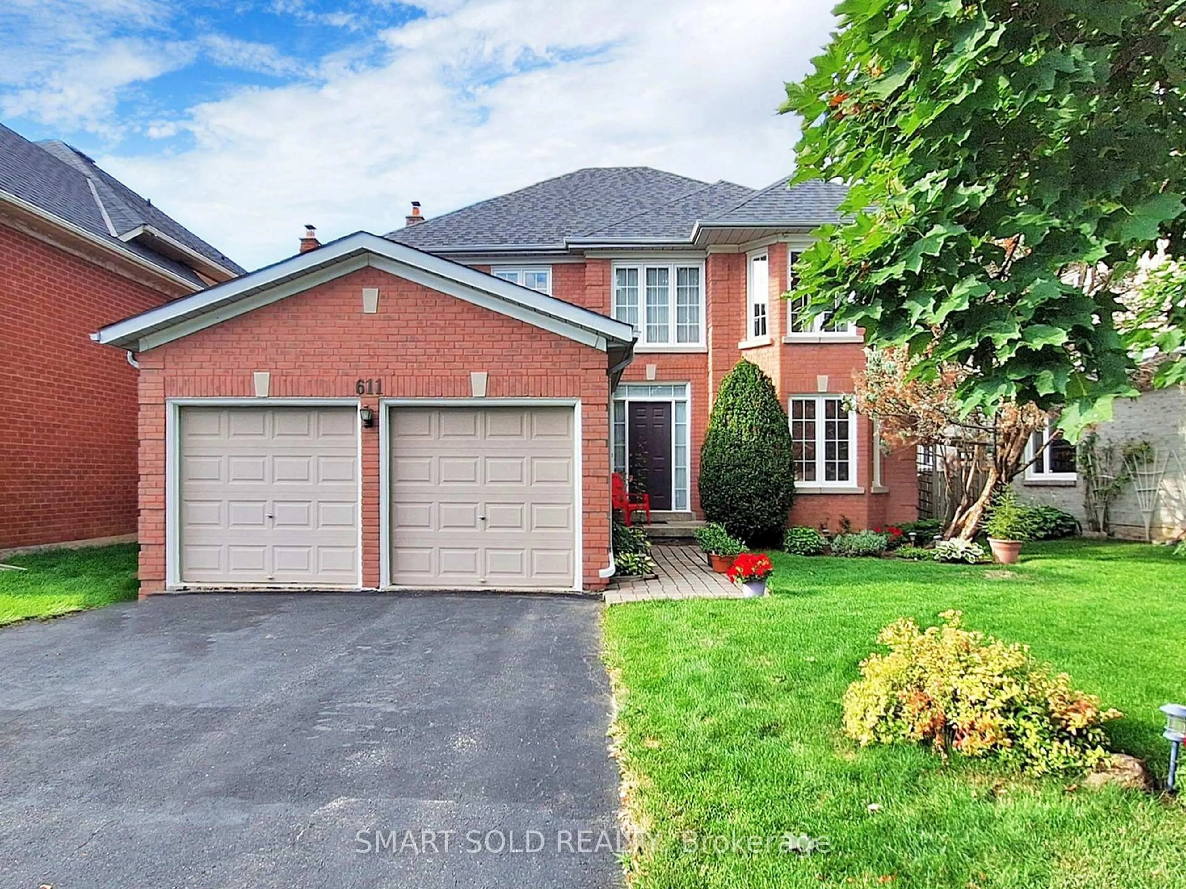 Home with brick exterior material, street for 611 Gagnon Pl, Newmarket Ontario L3X 1V8