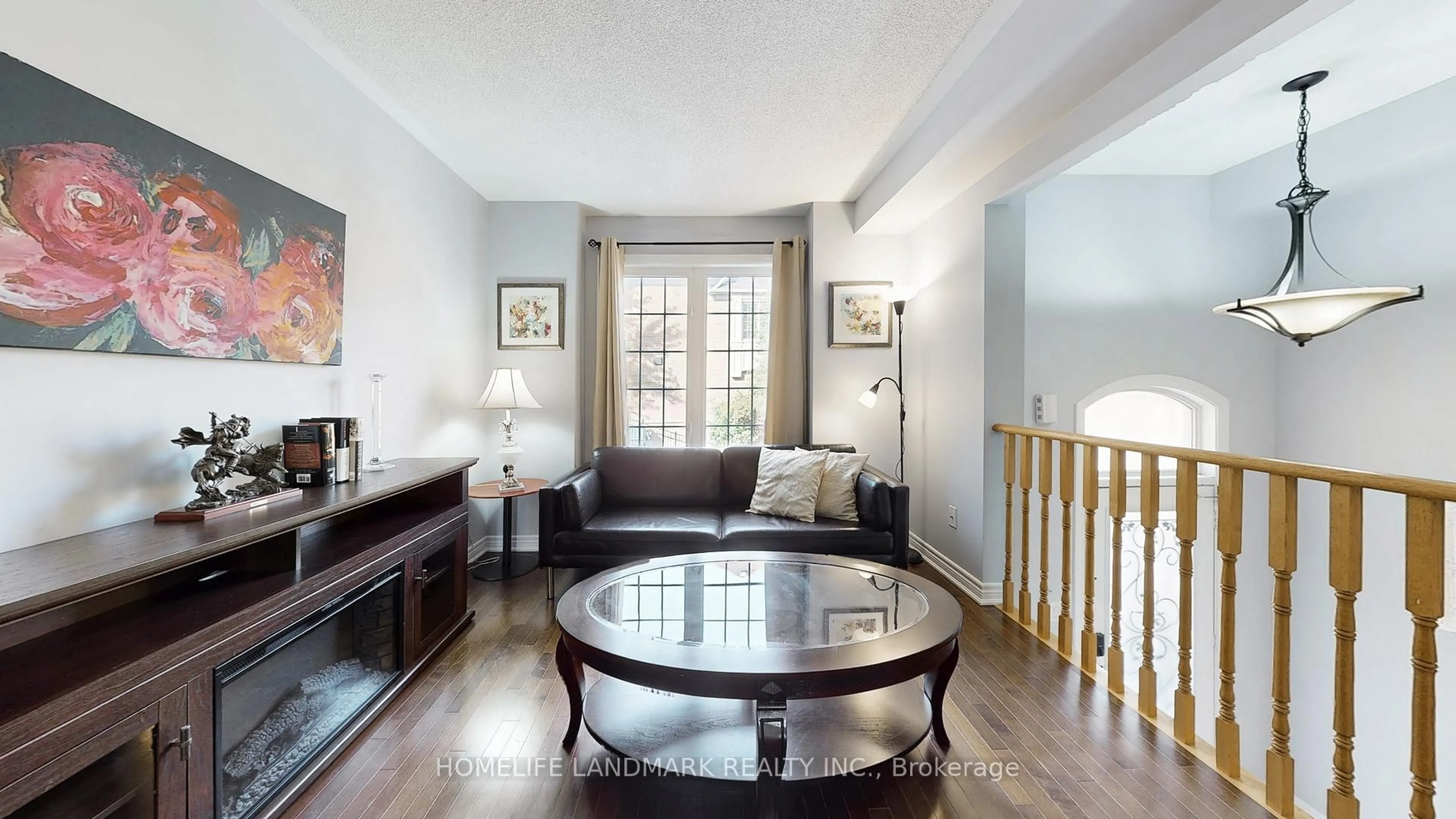 Living room with furniture, unknown for 402 Gerald Brady Lane, Newmarket Ontario L3Y 0A8