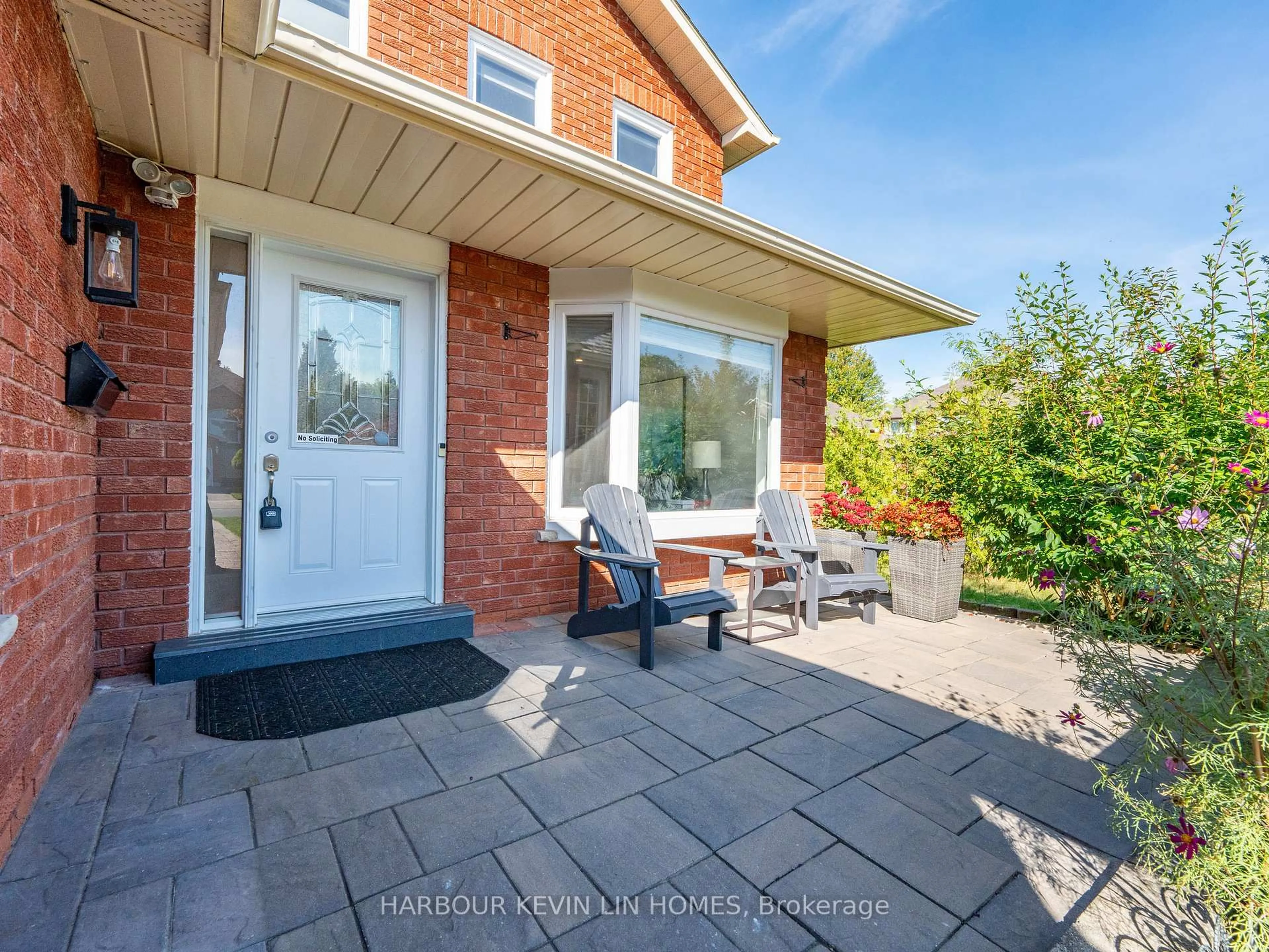 Home with brick exterior material, street for 39 Kew Gdns, Richmond Hill Ontario L4B 1R6