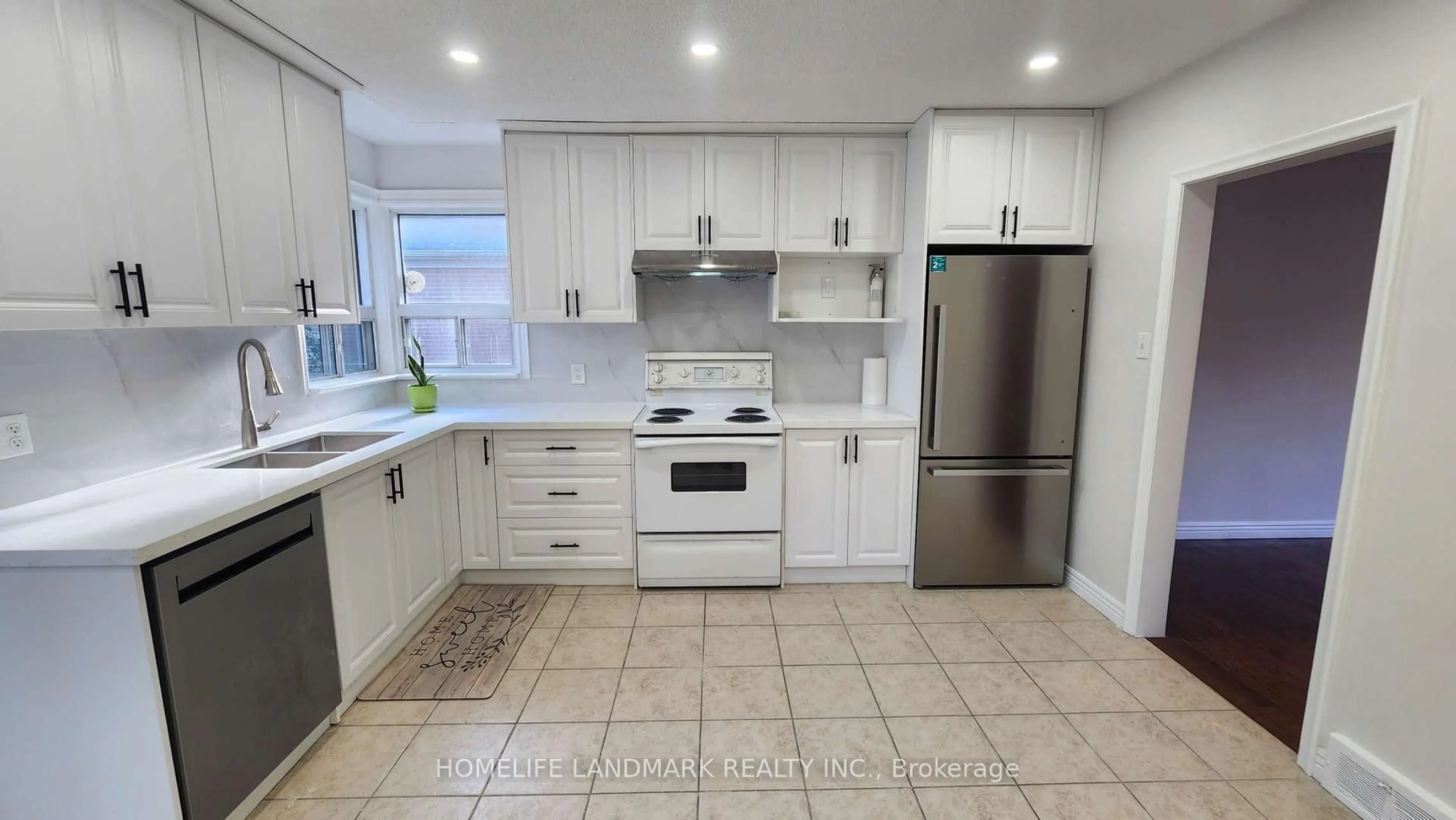 Unknown for 42 Cartier Cres, Richmond Hill Ontario L4C 2N2