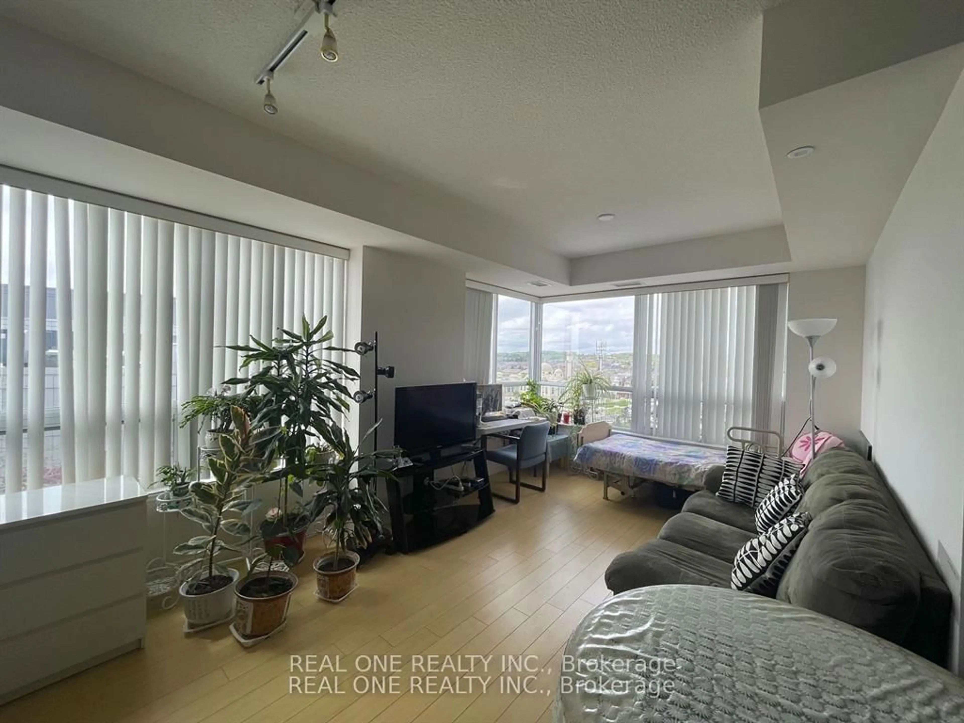 A pic of a room for 11211 Yonge St #1105, Richmond Hill Ontario L4S 0E9