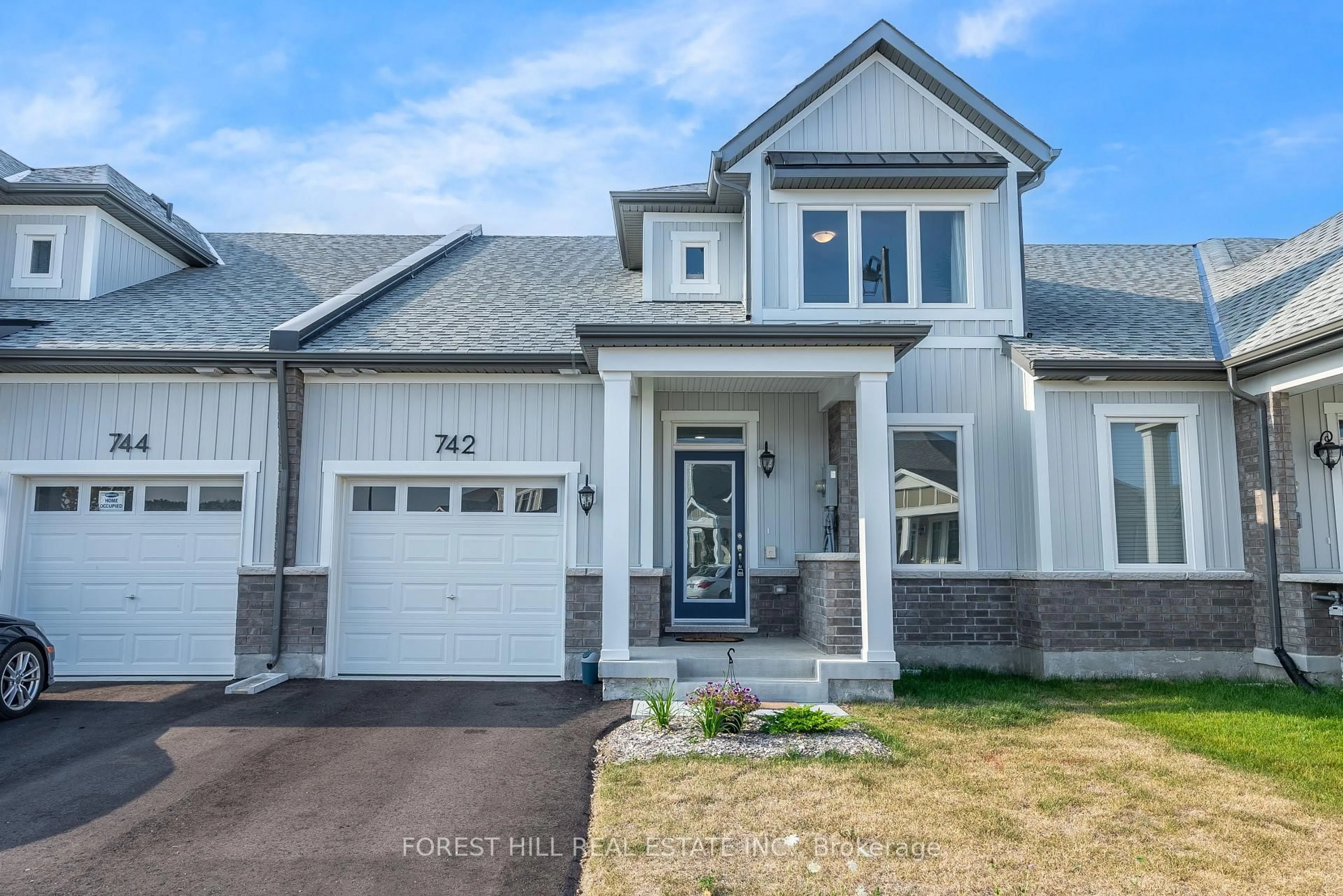 Home with vinyl exterior material, street for 742 Trumbley Pl #742, Innisfil Ontario L9S 0S1
