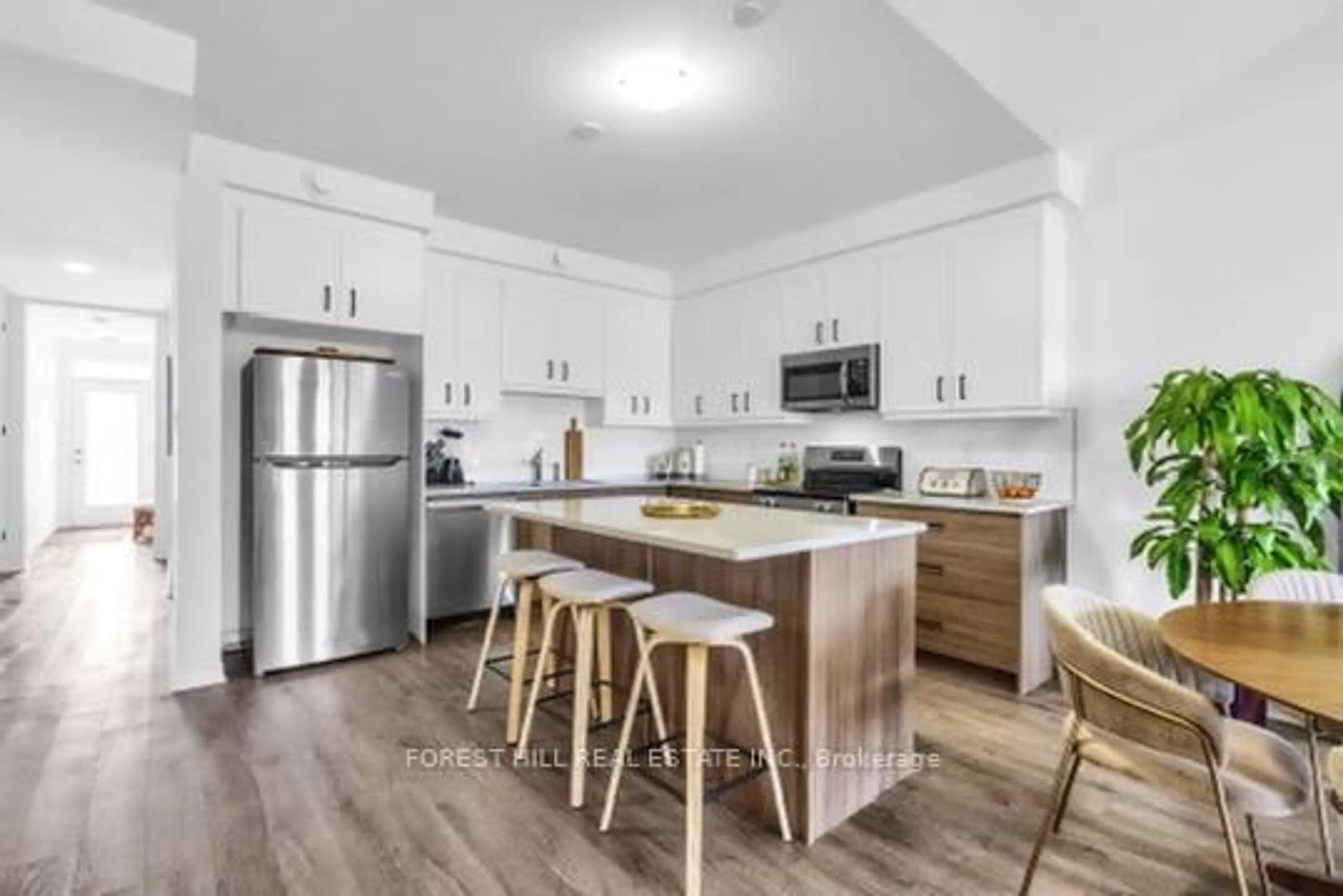 Open concept kitchen, unknown for 742 Trumbley Pl #742, Innisfil Ontario L9S 0S1