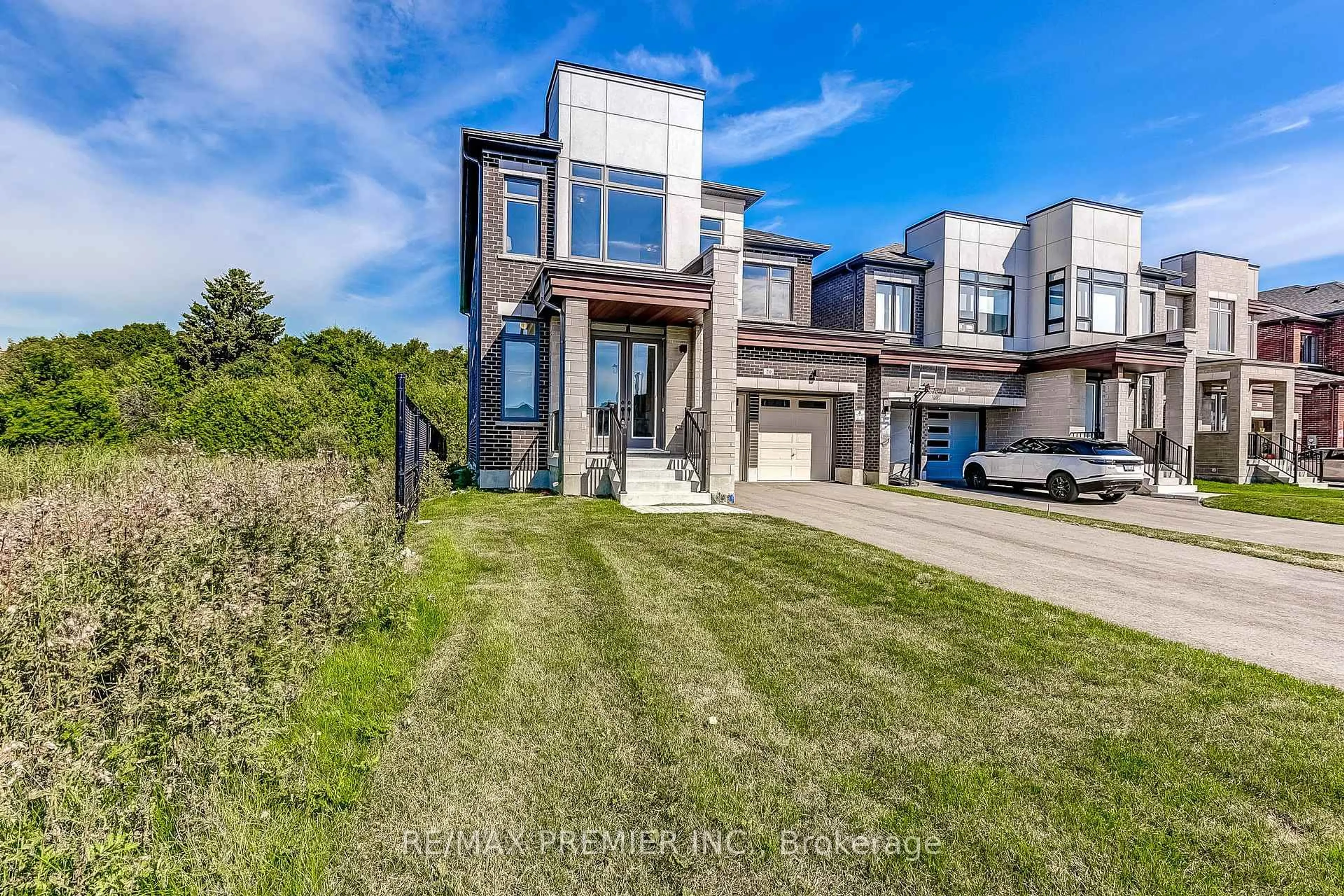 Home with brick exterior material, unknown for 20 Kesterfarm Pl, Whitchurch-Stouffville Ontario L4A 5C2