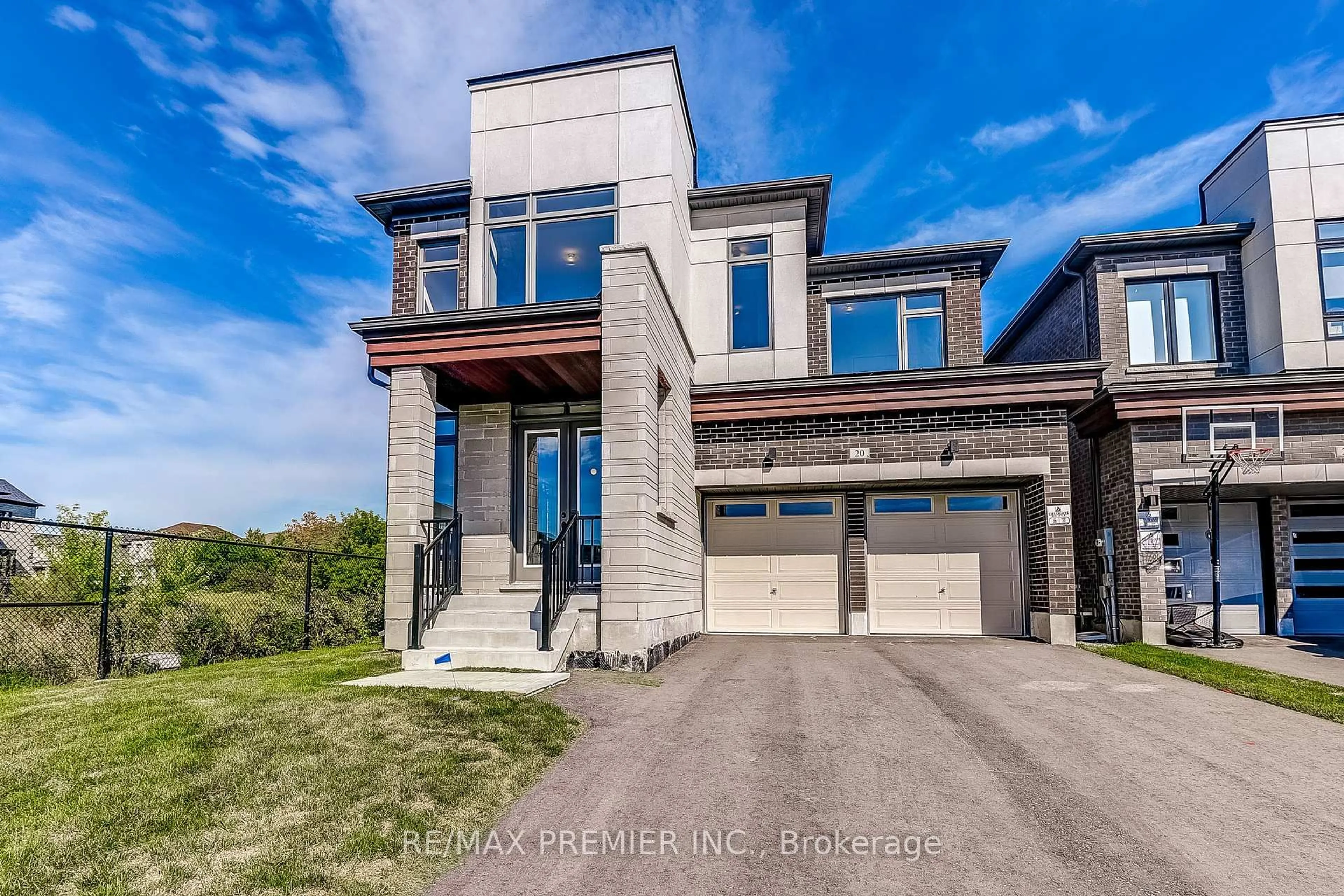 Home with brick exterior material, unknown for 20 Kesterfarm Pl, Whitchurch-Stouffville Ontario L4A 5C2