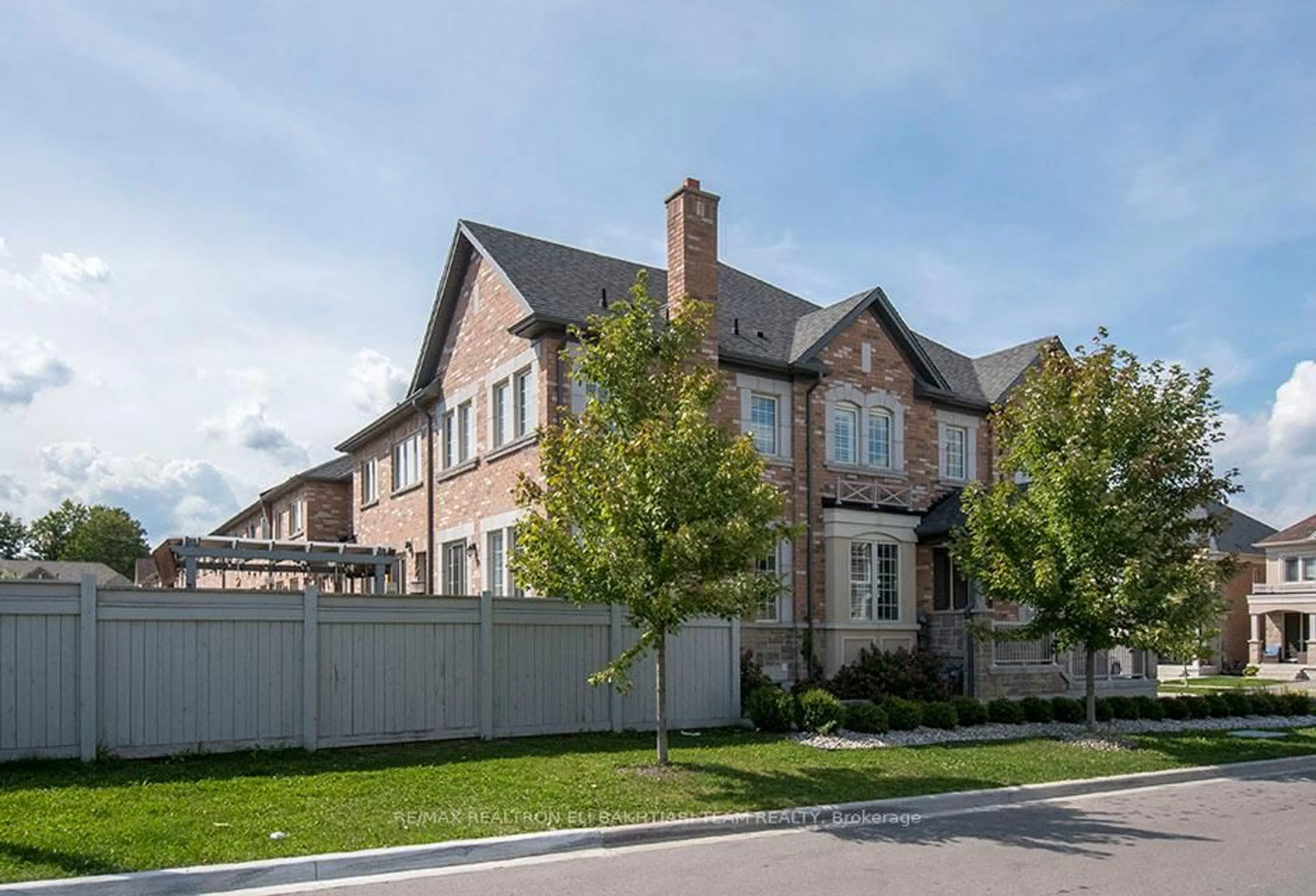 Home with brick exterior material, street for 43 Drizzel Cres #CORNER LOT, Richmond Hill Ontario L4E 1G8