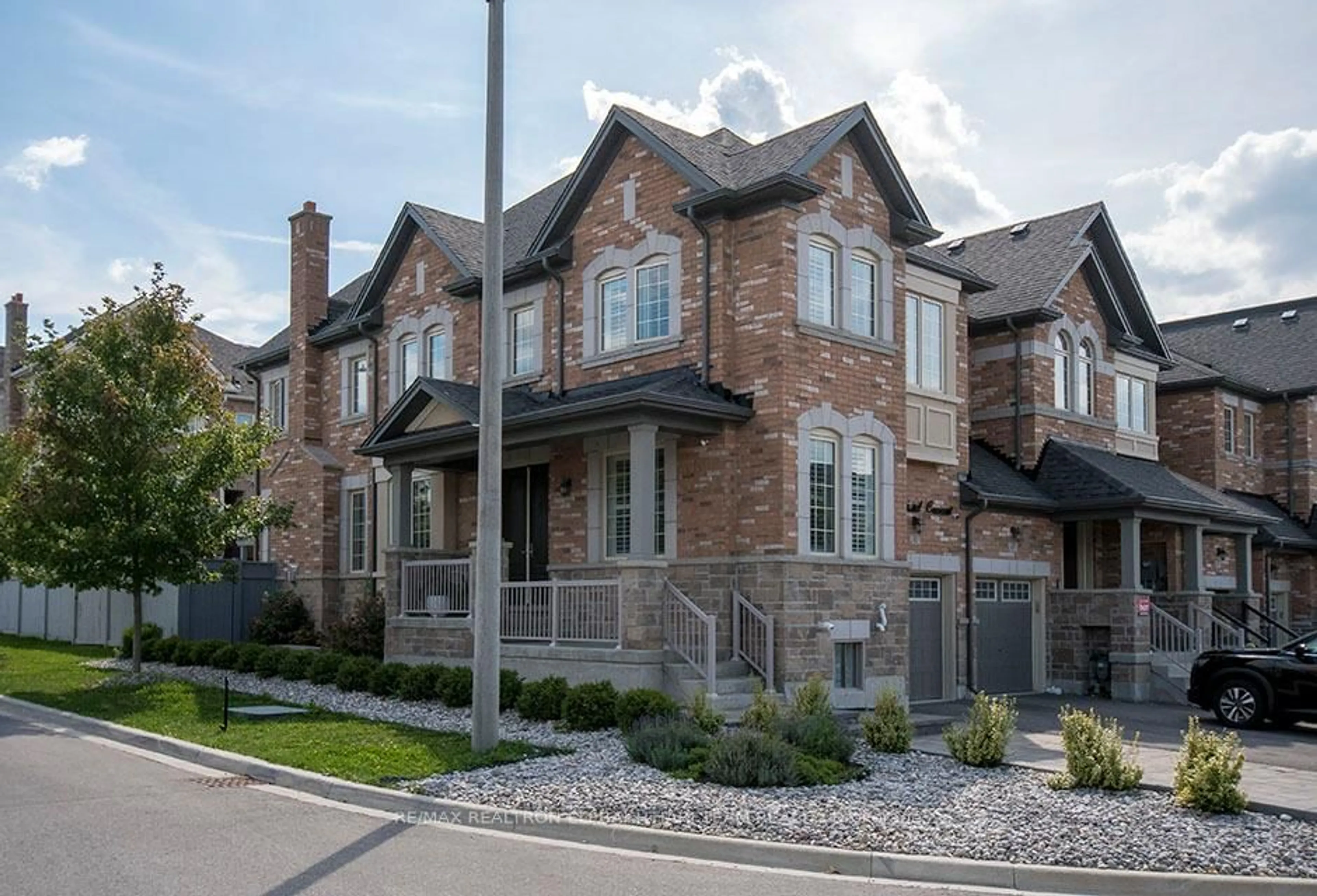 Home with brick exterior material, street for 43 Drizzel Cres #CORNER LOT, Richmond Hill Ontario L4E 1G8