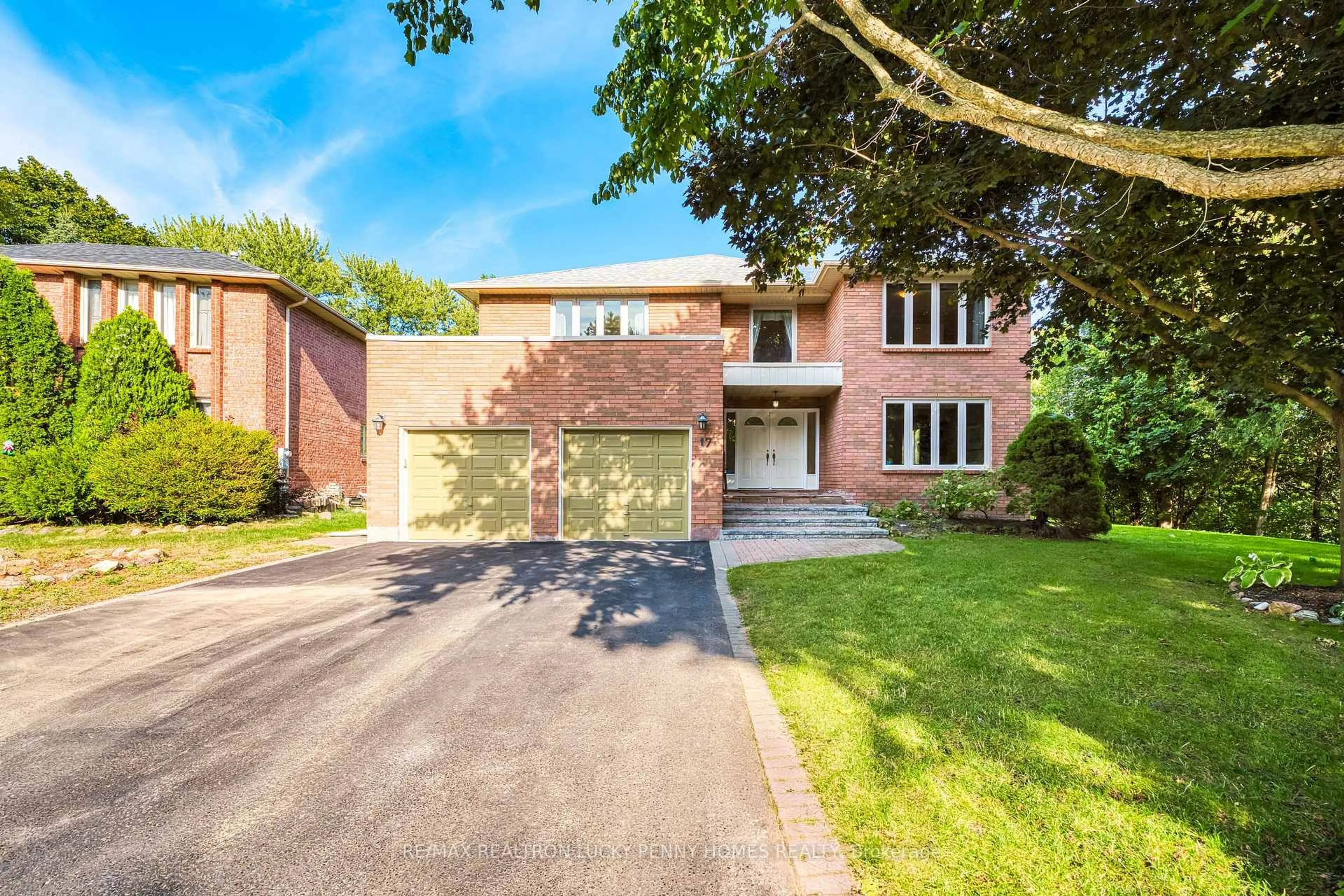 Home with brick exterior material, street for 17 McPhillips Ave, Markham Ontario L3P 1C4