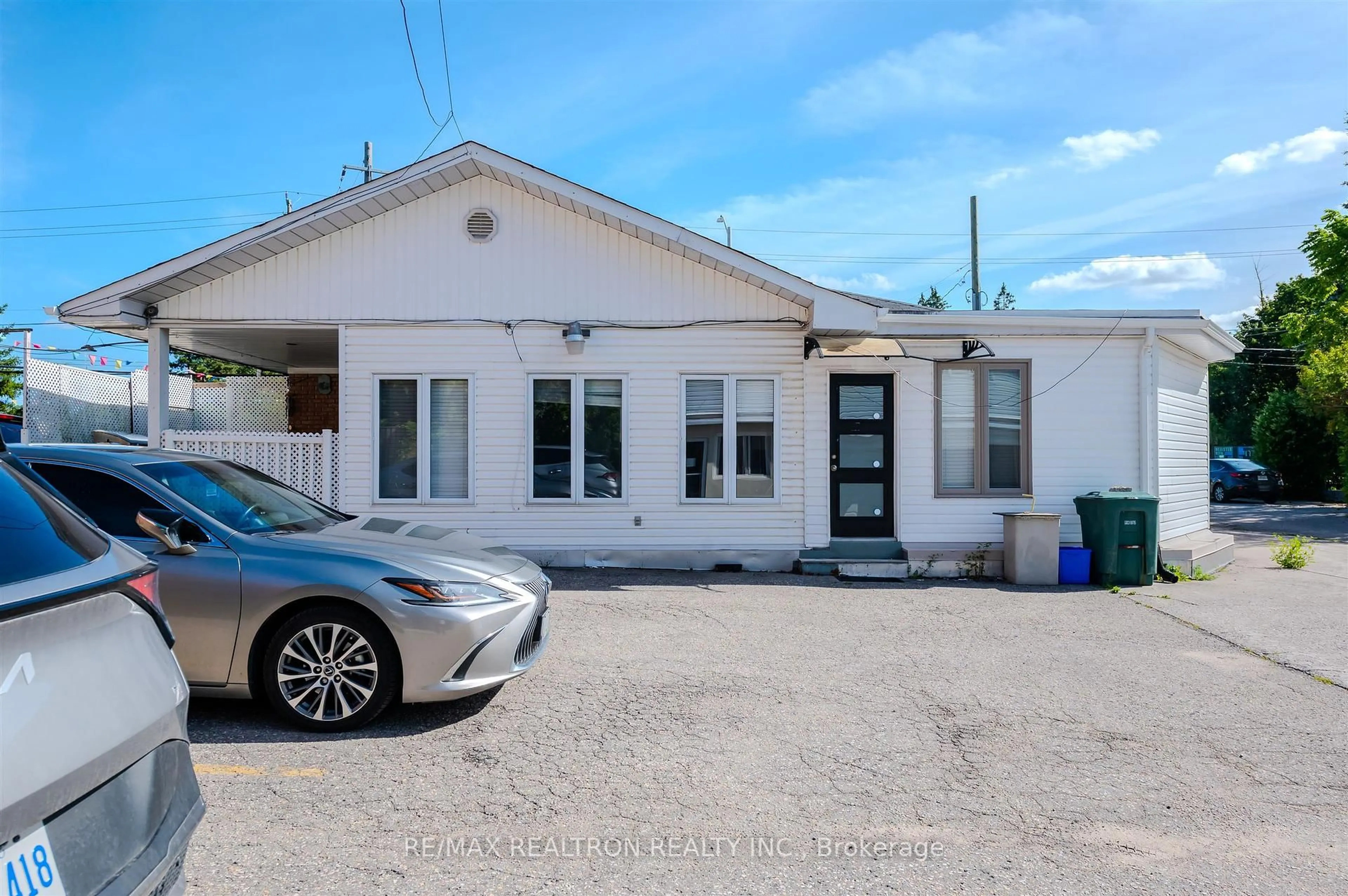 Unknown for 192 King Rd, Richmond Hill Ontario L4E 2W1