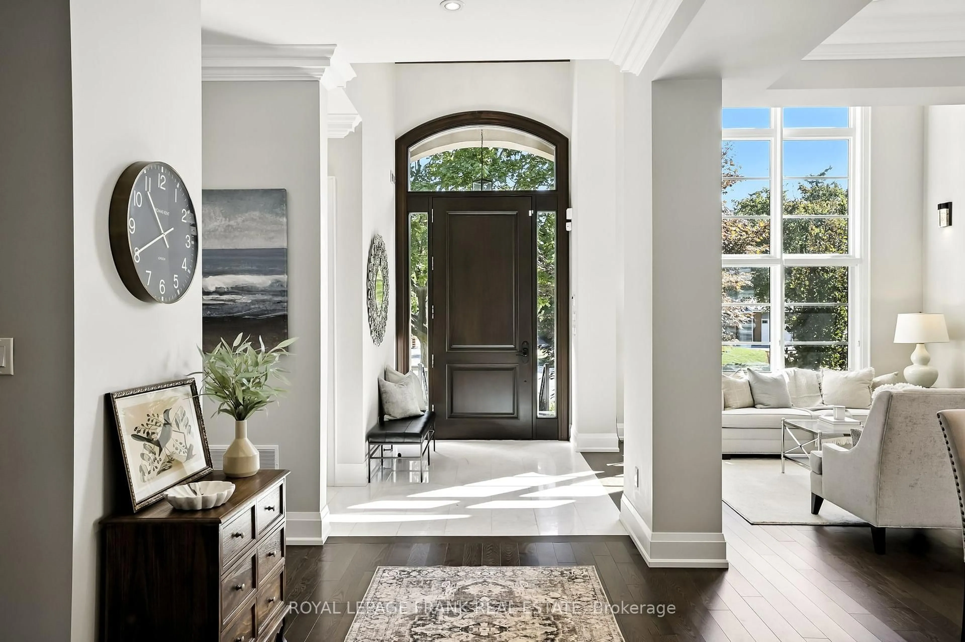 Indoor entryway for 52 Wootten Way, Markham Ontario L3P 2Y4