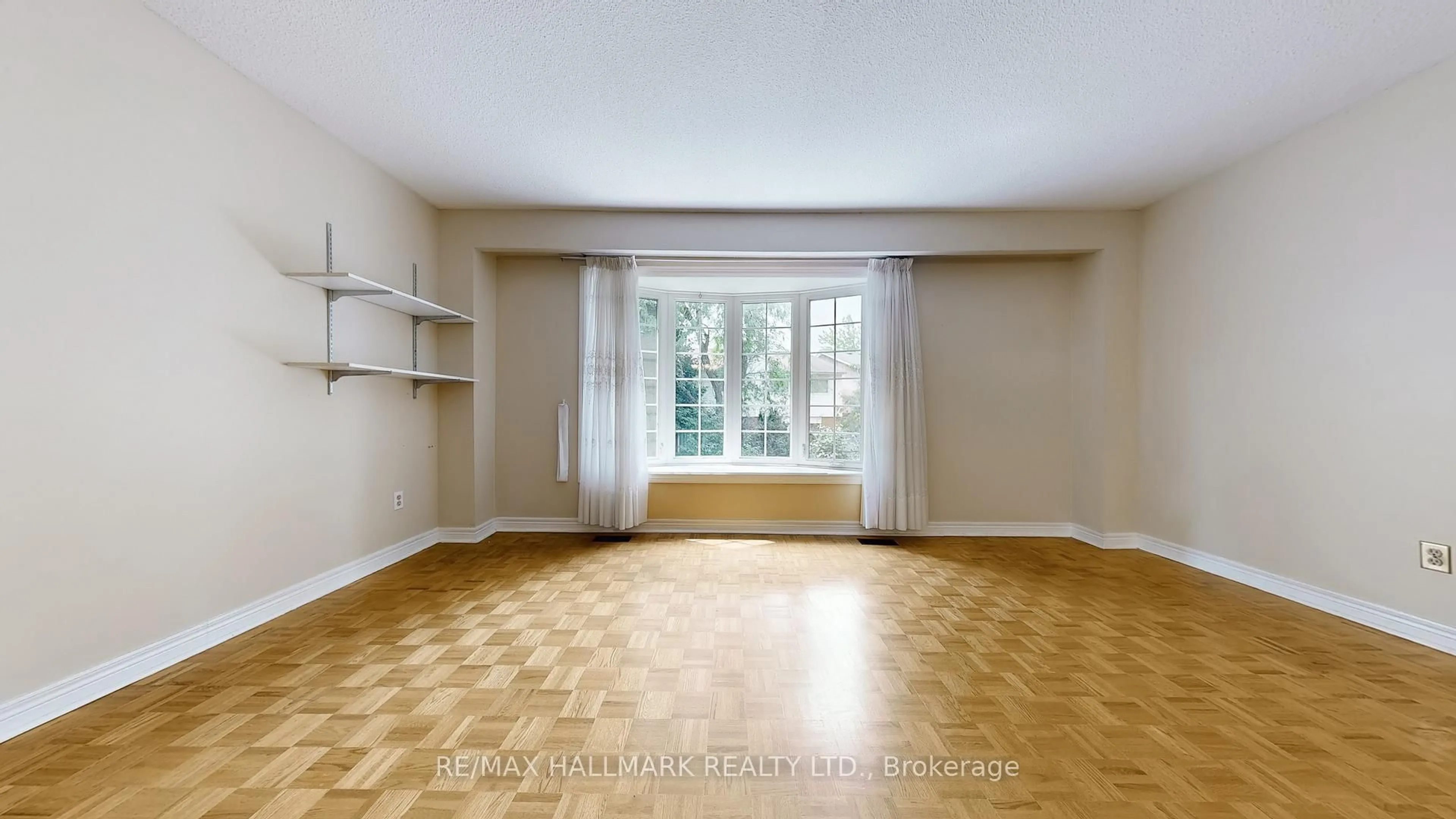 A pic of a room for 54 West Borough St, Markham Ontario L3T 4X5