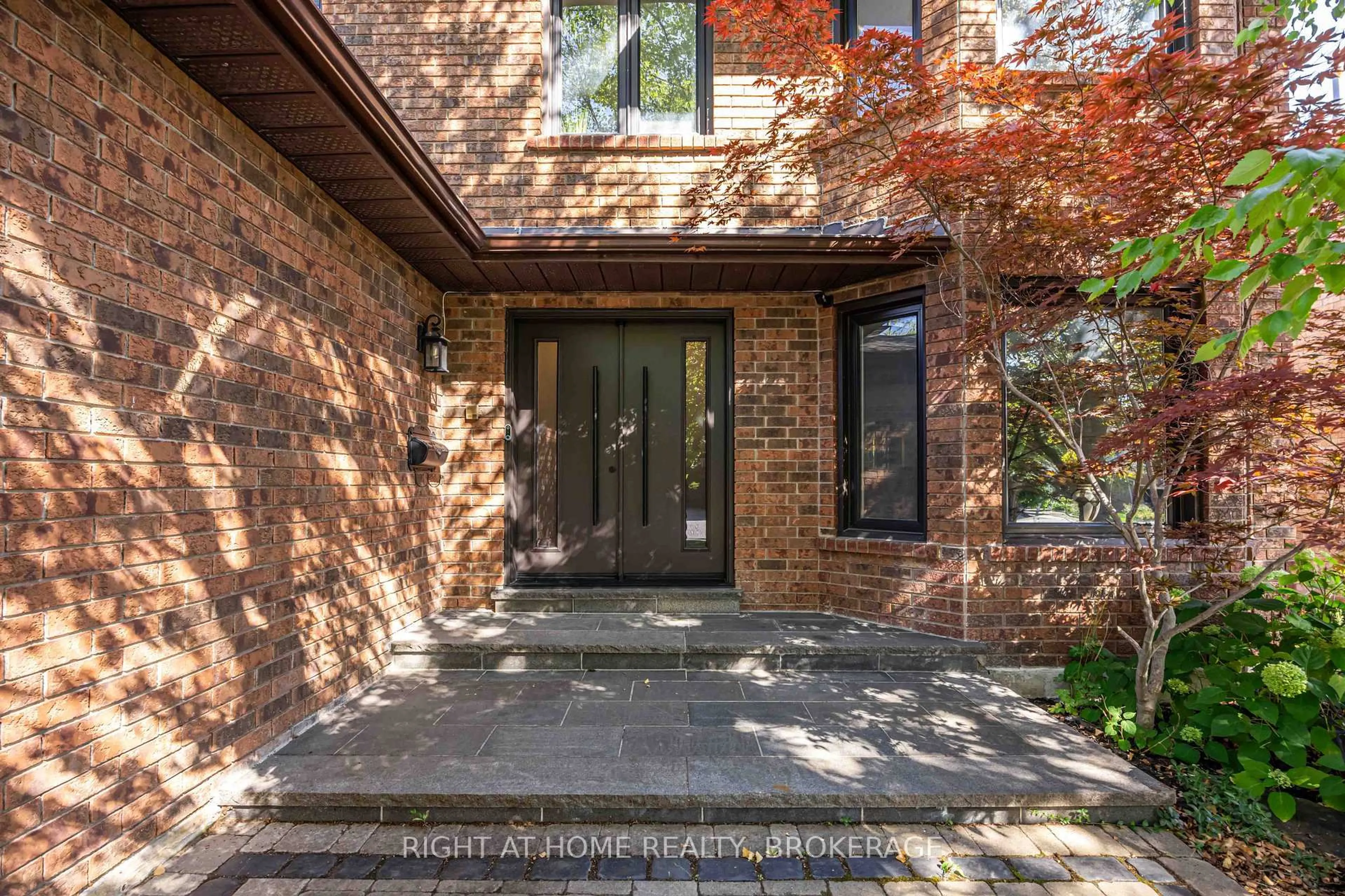 Home with brick exterior material, street for 93 Gordon Rowe Cres, Richmond Hill Ontario L4C 8R2