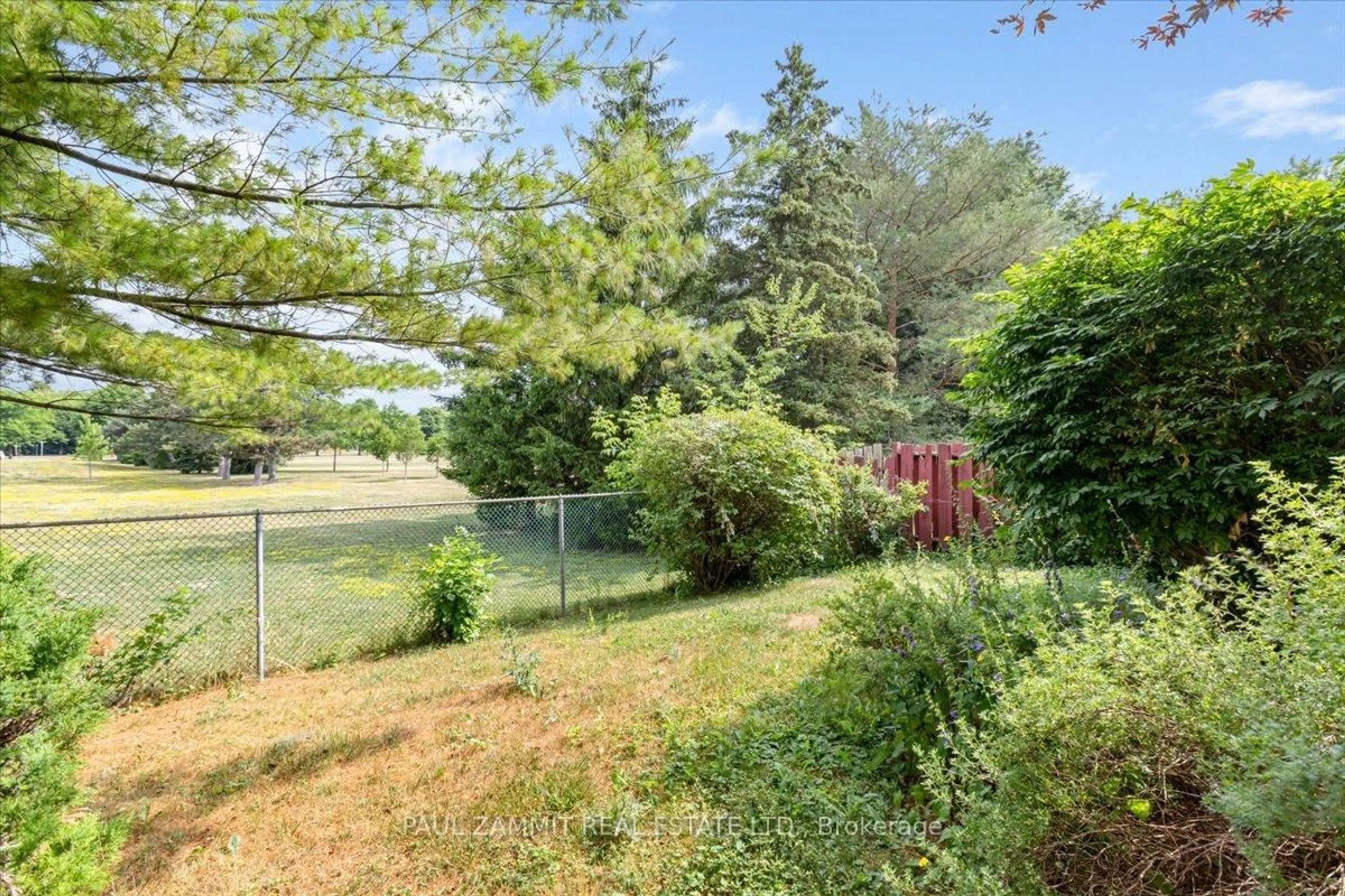 Patio, forest/trees view for 50 Lilac Ave, Markham Ontario L3T 5K2