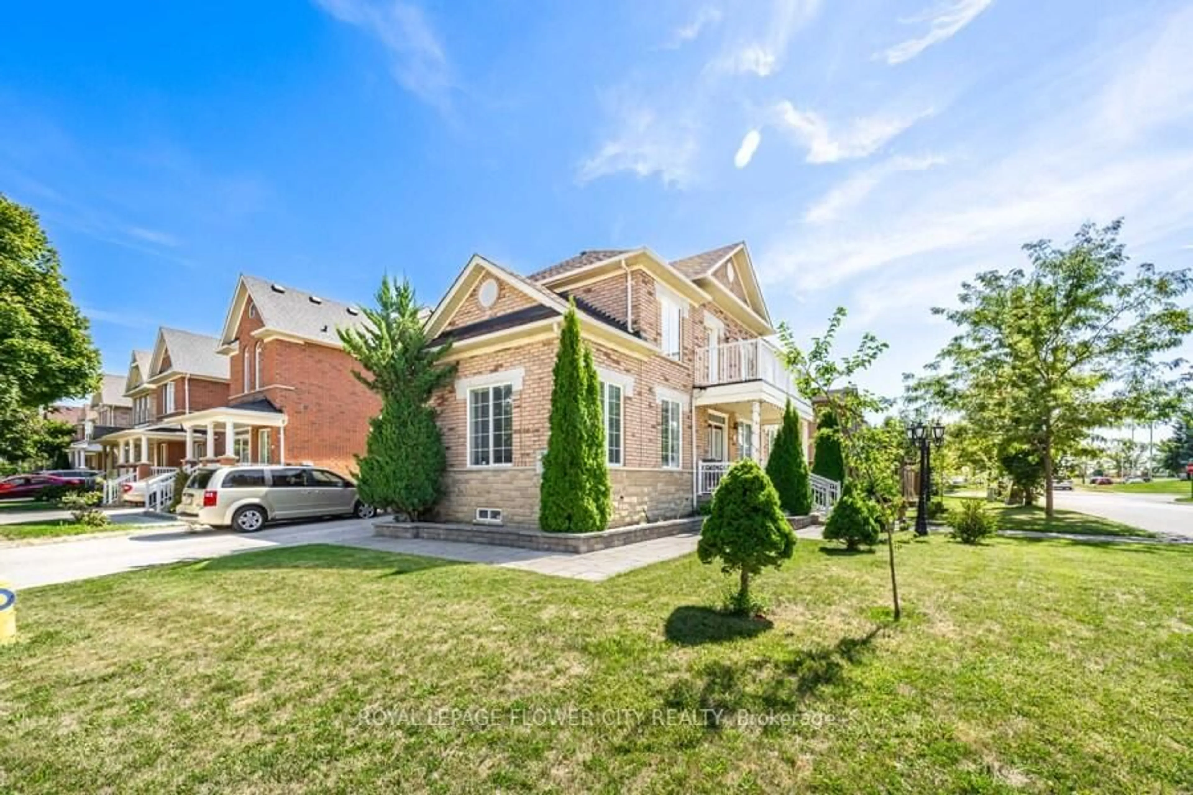 Home with brick exterior material, street for 73 Hollywood Hill Circ, Vaughan Ontario L4H 2P4
