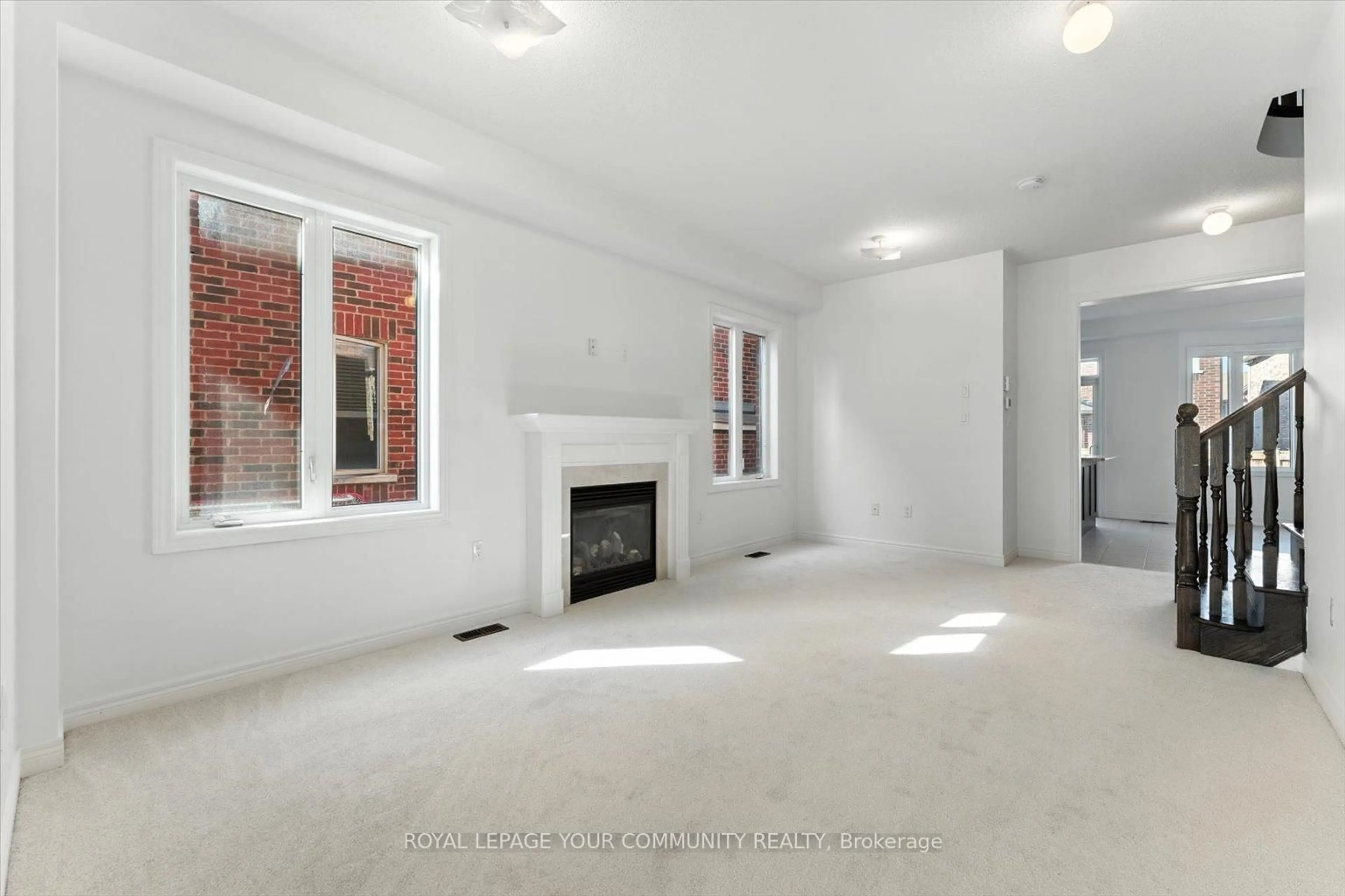 A pic of a room for 23 Lucida Crt, Whitchurch-Stouffville Ontario L4A 1S1