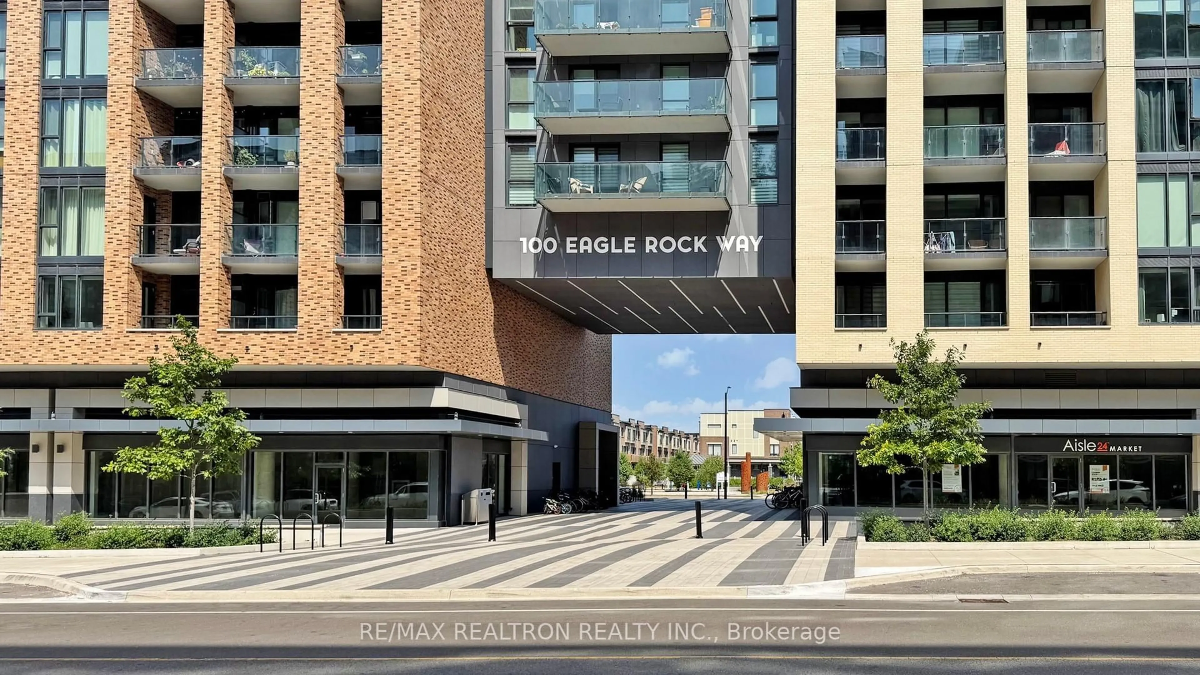 Lobby for 100 Eagle Rock Way #632, Vaughan Ontario L6A 5A7