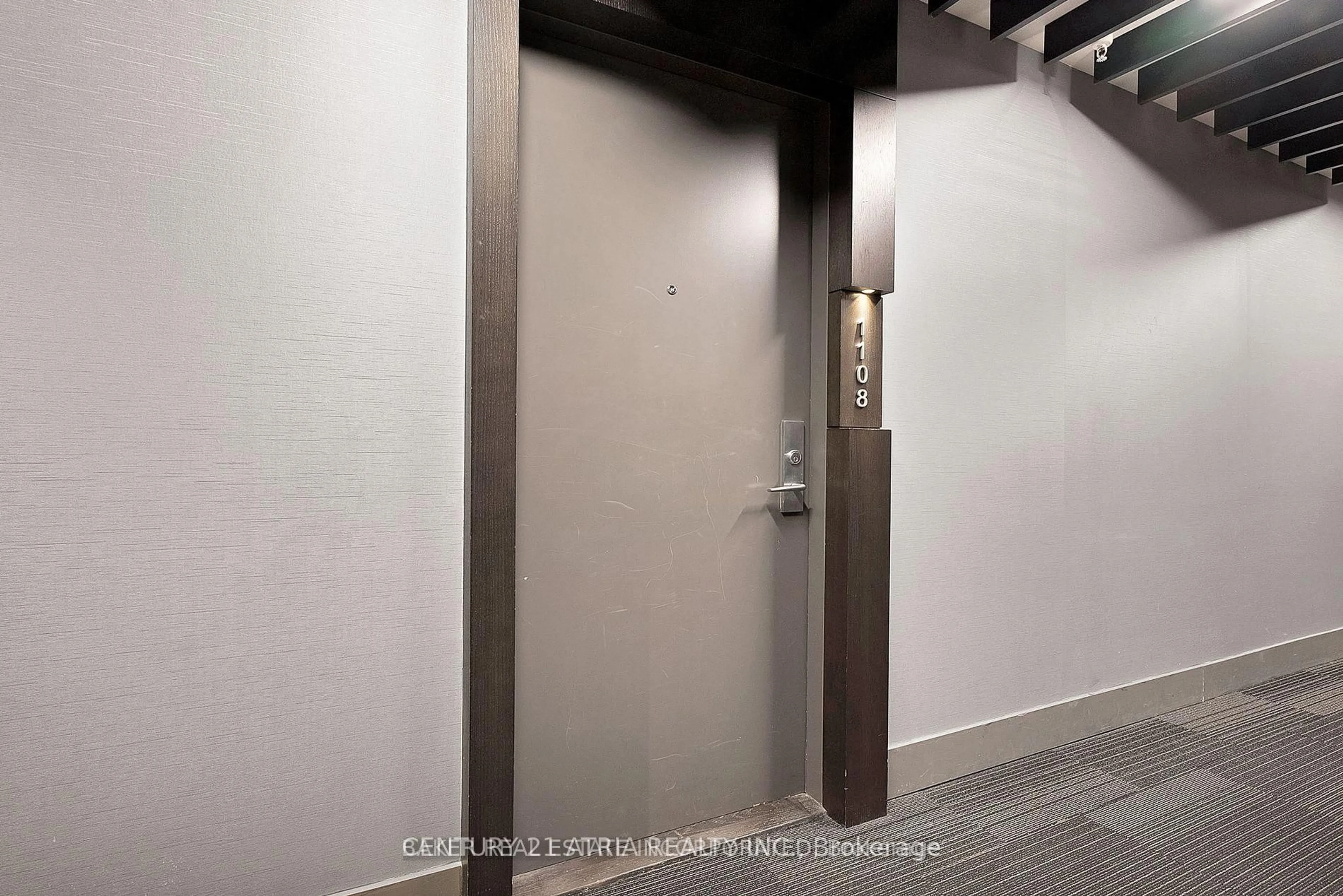 Indoor foyer for 8081 Birchmount Rd #1108, Markham Ontario L6G 0G5