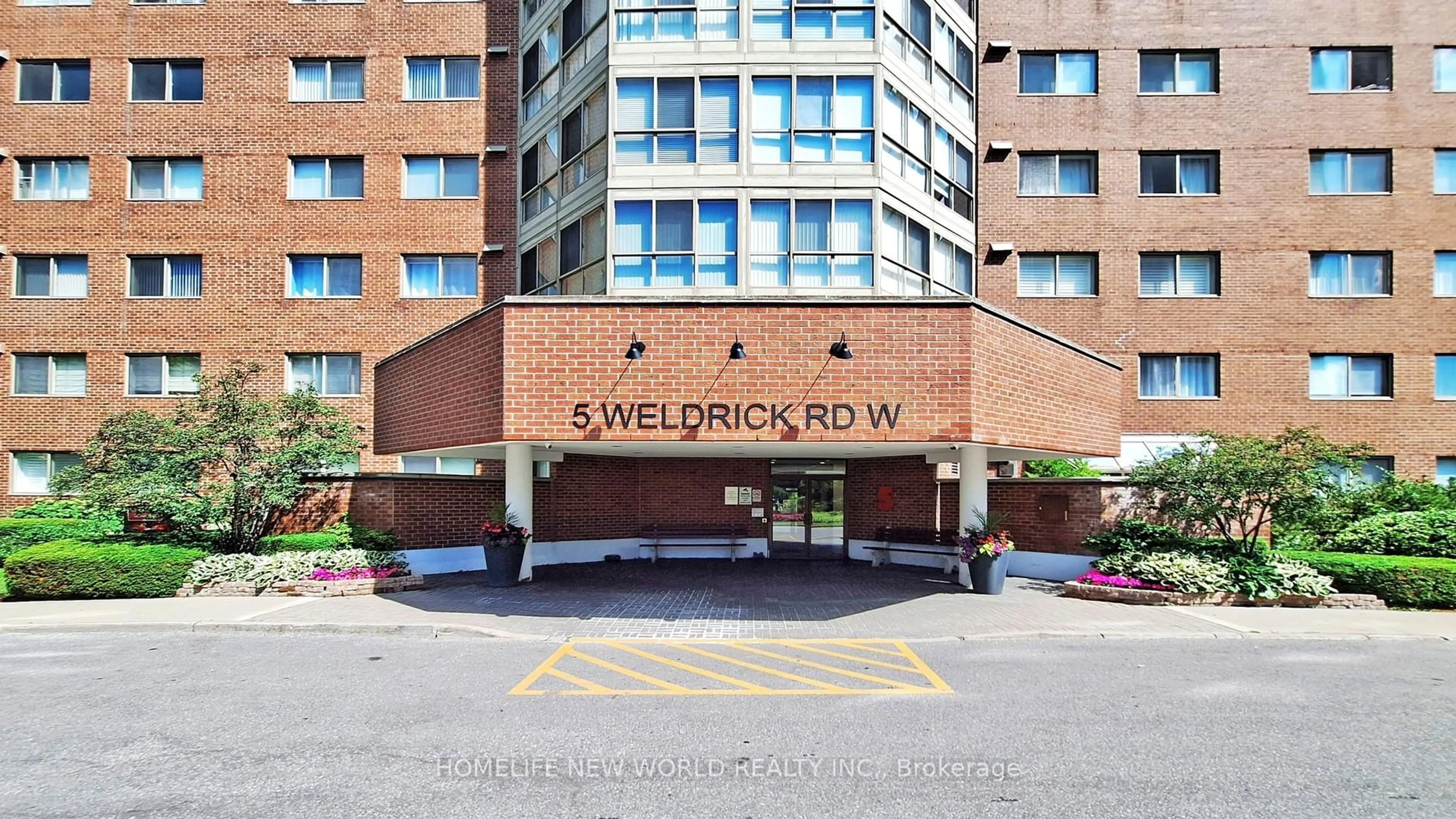Unknown for 5 Weldrick Rd #604, Richmond Hill Ontario L4C 8S9