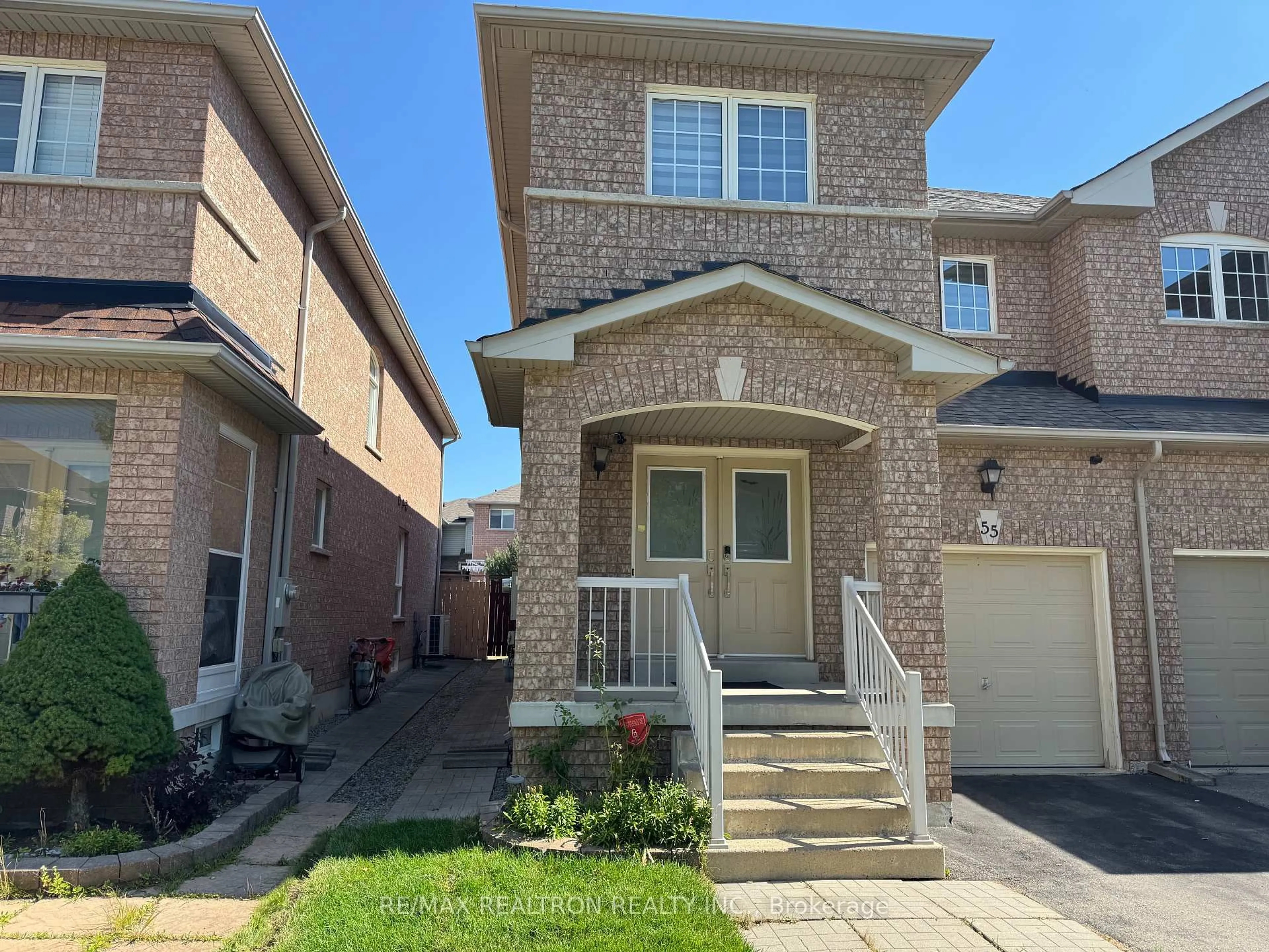 Home with brick exterior material, street for 55 Devonwood Dr, Markham Ontario L6C 3E9